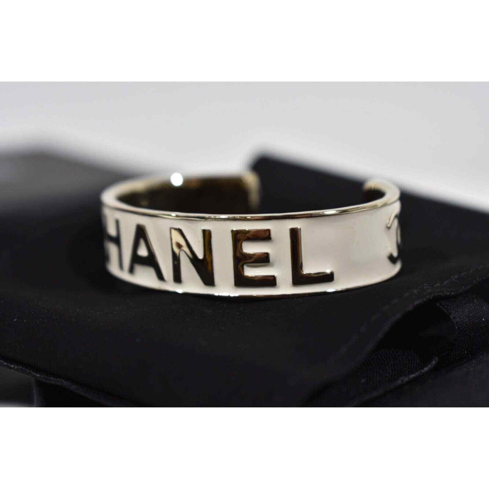 Chanel Chanel 22S Gold White Enamel Metal Arm Cuff Bracelet Small Size ONE SIZE - 7 Thumbnail