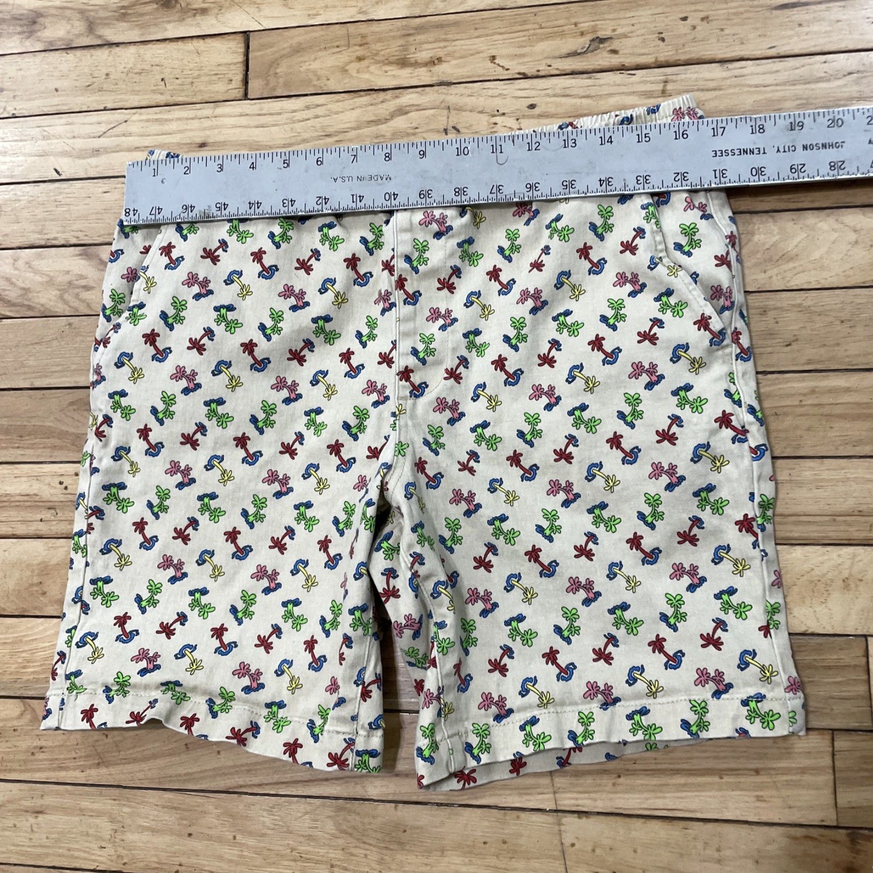 Forever 21 FOREVER 21 Shorts Men L 33 Palm Tree Graphic Abstract 90s Drawstring Stretch Multicolor Beige Size US 33 - 5 Thumbnail