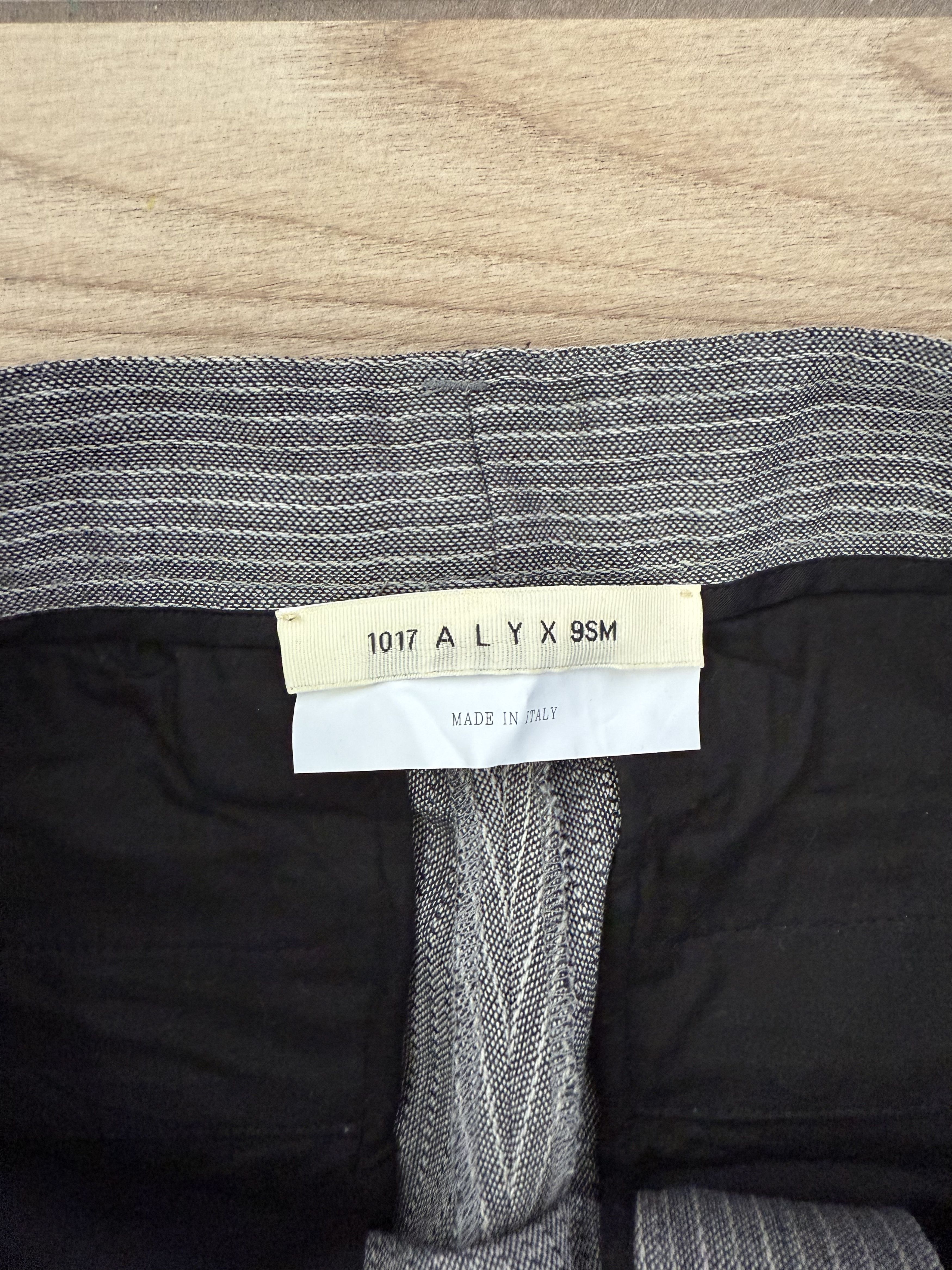 1017 ALYX 9SM 1017 ALYX 9SM Grey Classic Trousers (Size 48) Size US 32 / EU 48 - 4 Thumbnail