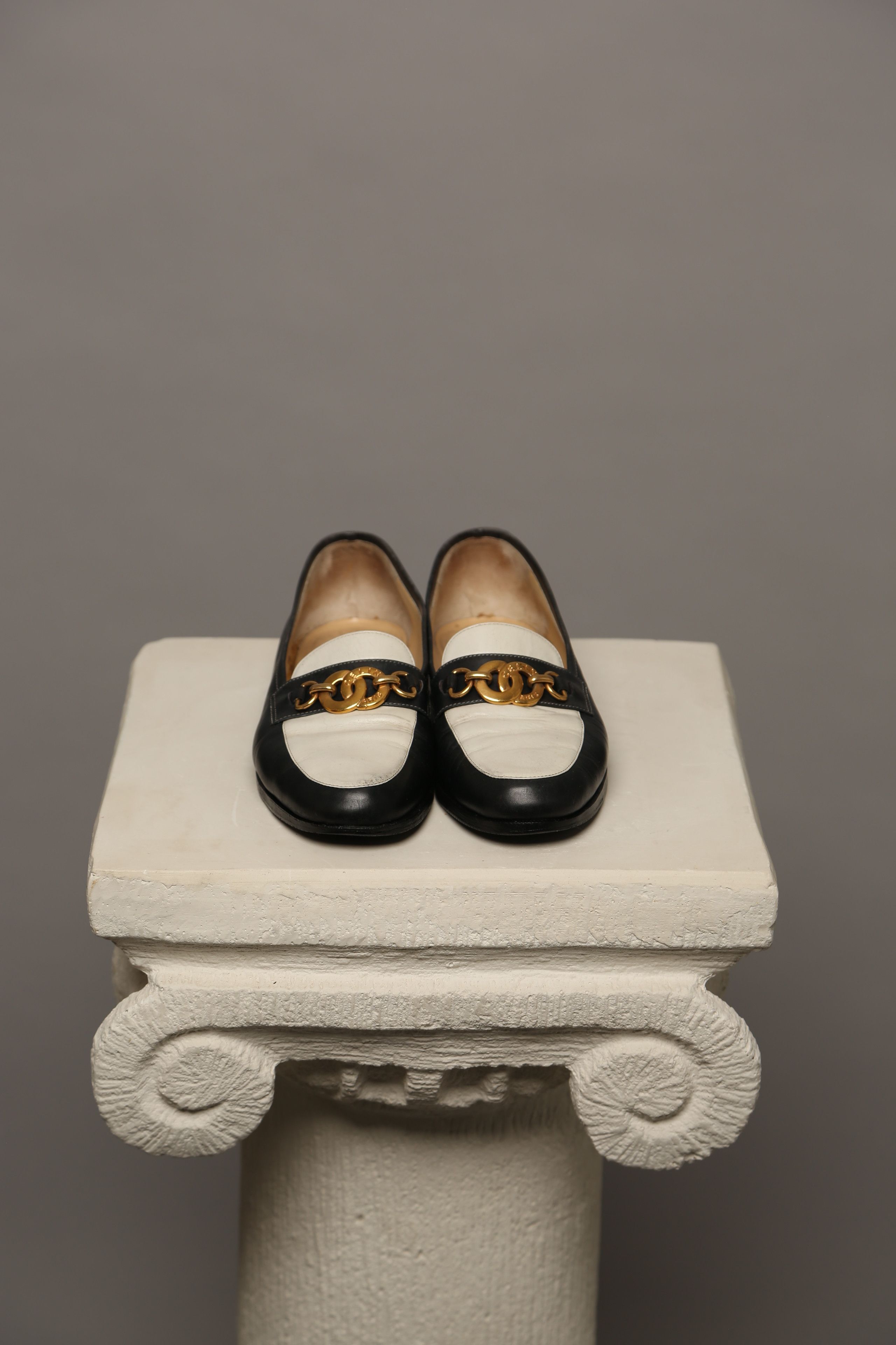 Celine Extremely rare CELINE Loafer Size US 5 / IT 35 - 2 Thumbnail