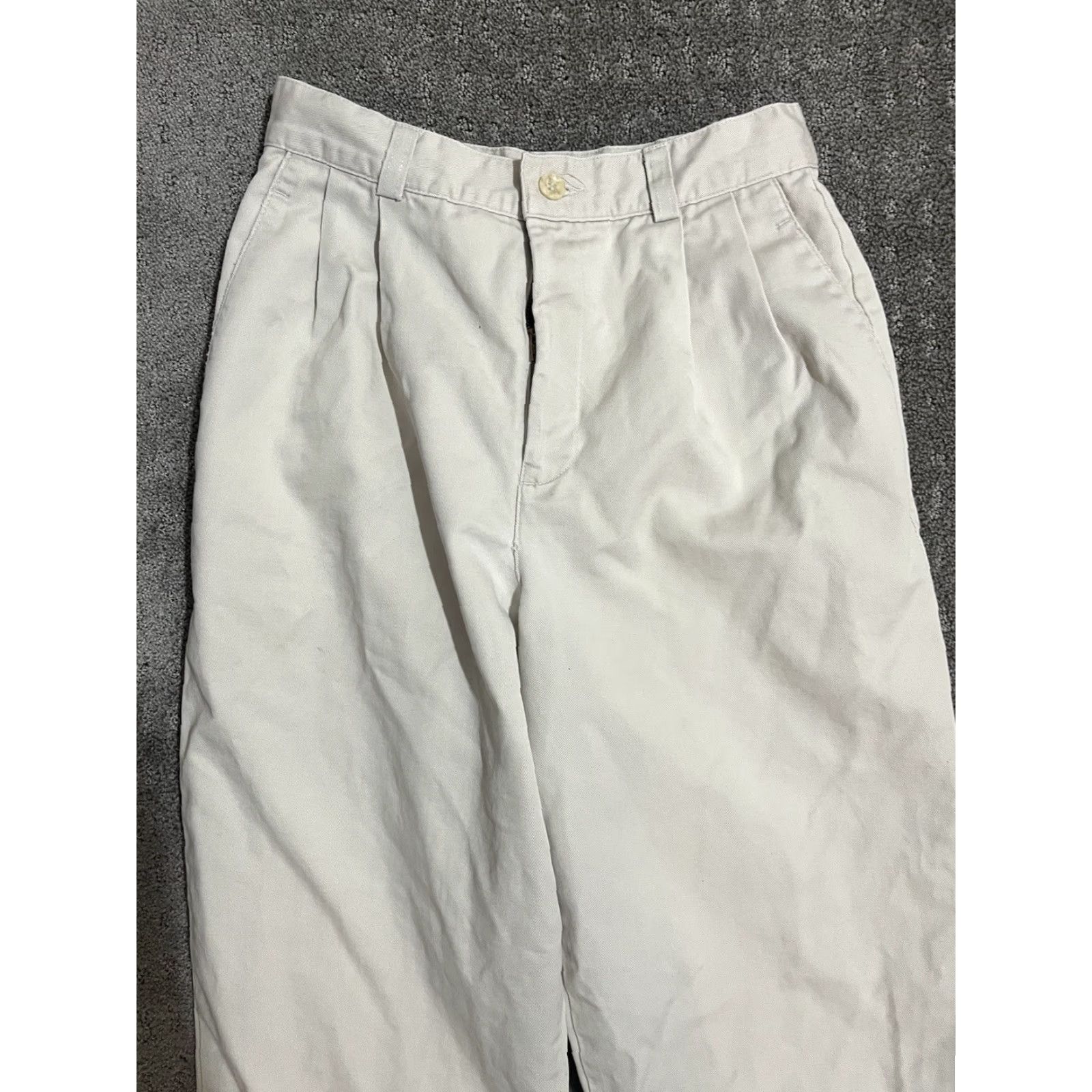Dockers VINTAGE DOCKERS Khaki Pants Petite 4P Medium Pleated Beige Womens (Petites) Front Pleated Straight Leg Khakis Pants 4P Dockers Beige Size ONE SIZE - 2 Thumbnail