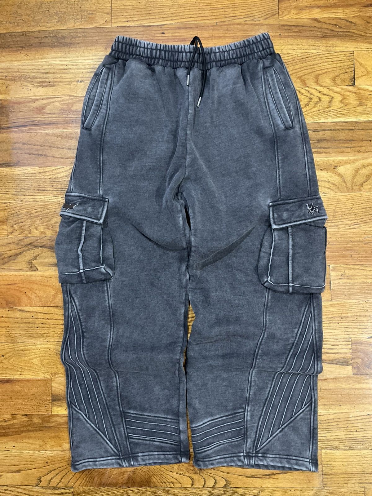 YoungLA YoungLA Batman Armored Sweats Size US 34 / EU 50 - 1 Thumbnail