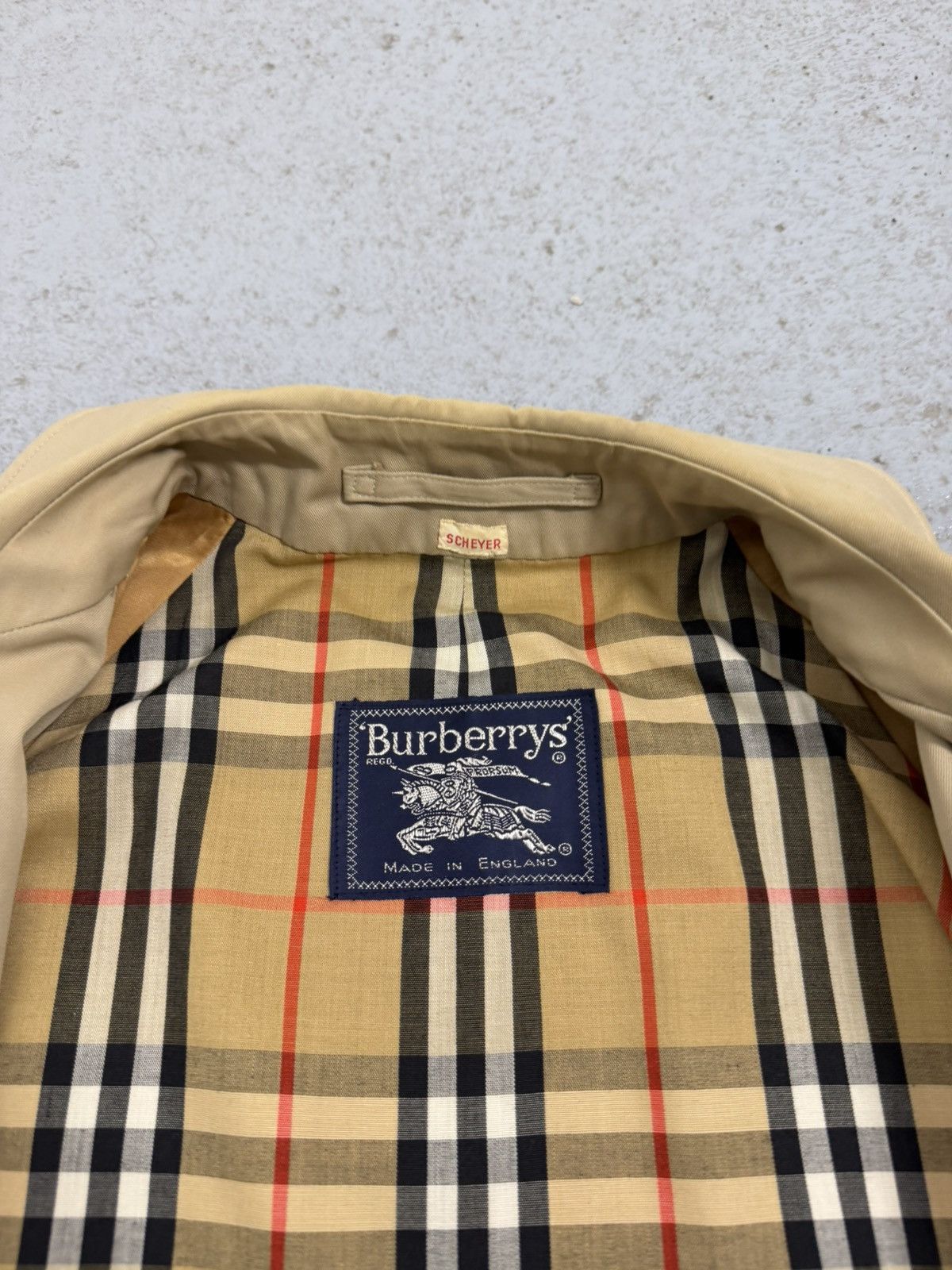 Burberry Vintage Burberrys Nova Check Trench Coat Size US M / EU 48-50 / 2 - 14 Thumbnail