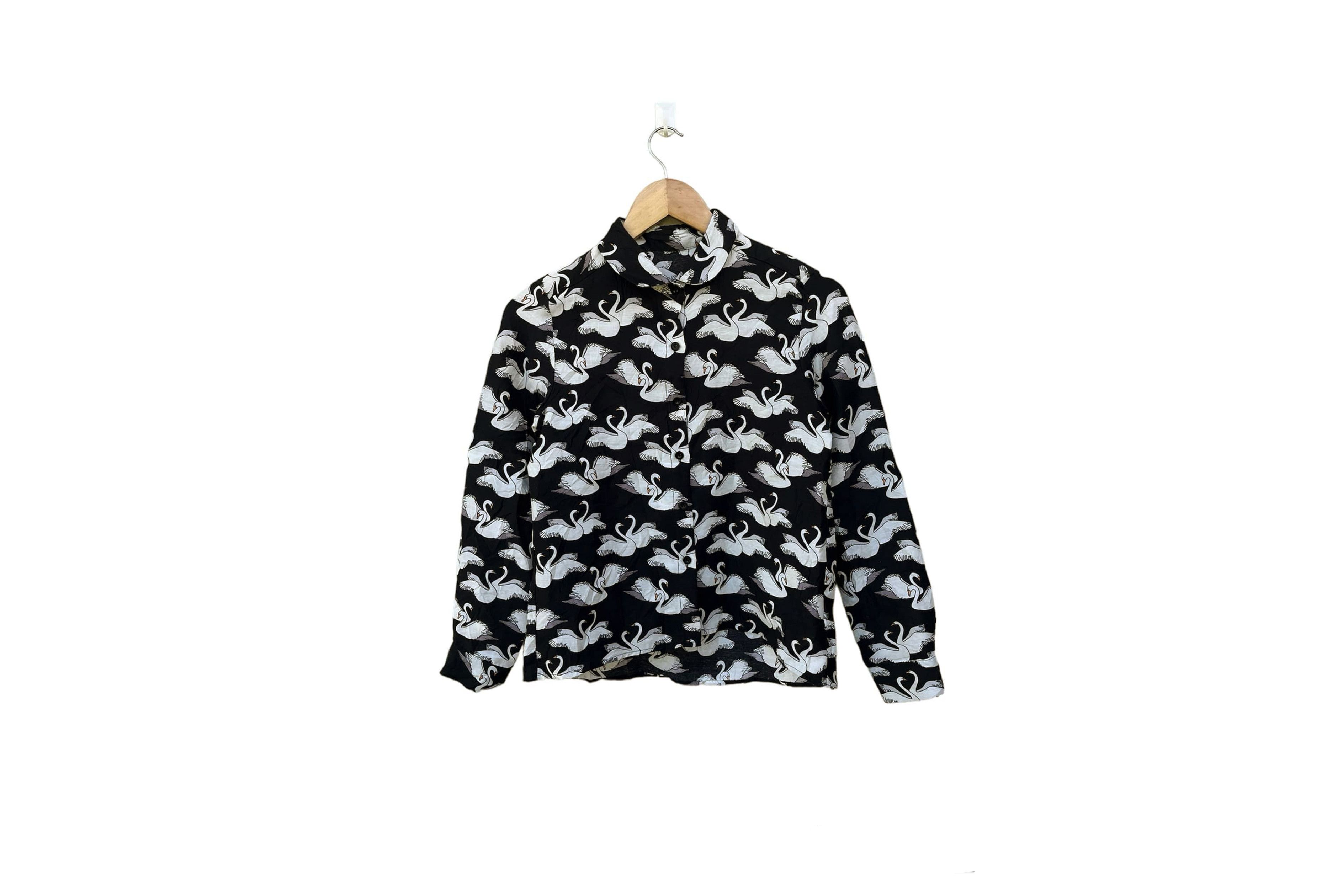 Vintage Japanese Vintage Retro SWANS Printed collar button up shirt Size S / US 4 / IT 40 - 1 Thumbnail