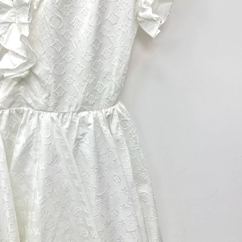Louis Vuitton Louis Vuitton White logo embossed cotton lace dress Size XS / US 0-2 / IT 36-38 - 4 Thumbnail