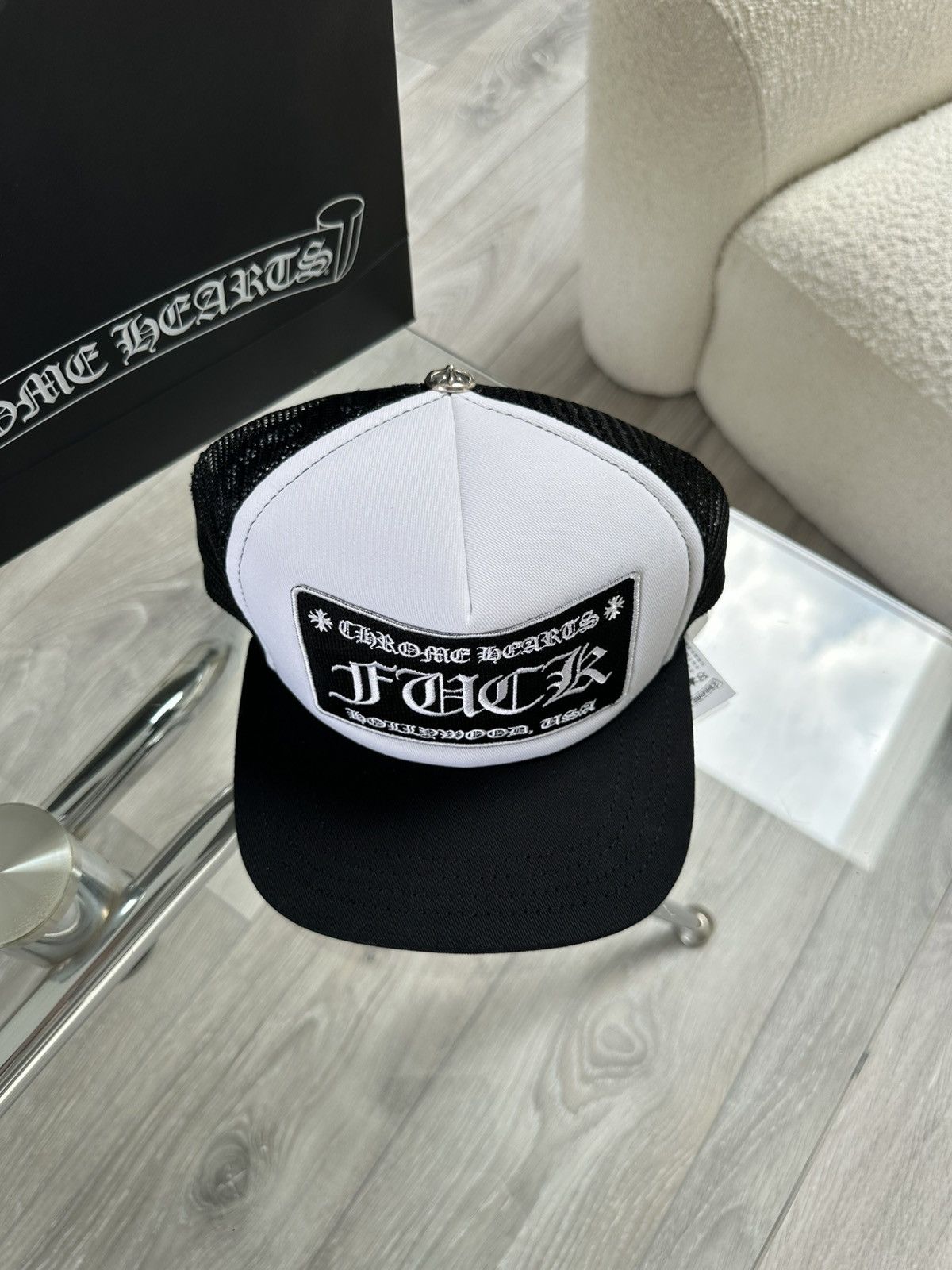 Chrome Hearts Chrome Hearts F*CK Hollywood Trucker White Size ONE SIZE - 2 Thumbnail