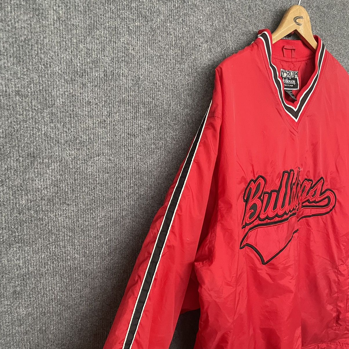 Vintage Vintage Bulldogs Georgia Nylon Jumper Sweater Athletic Wear Size US XXL / EU 58 / 5 - 6 Thumbnail