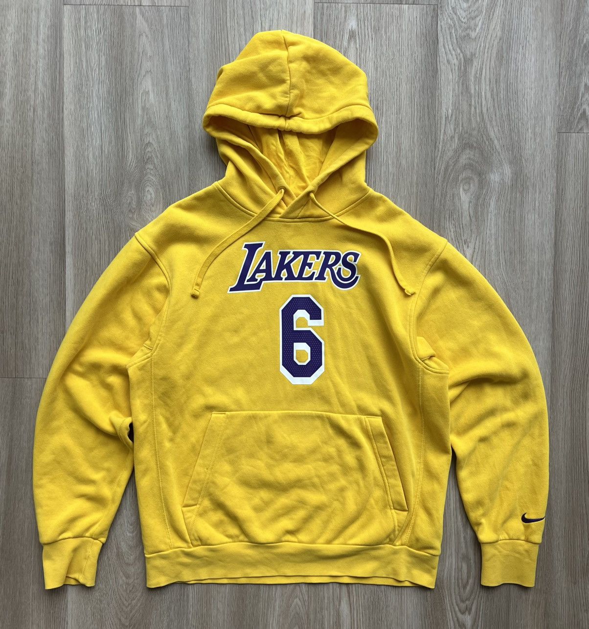 NBA × Nike Nike NBA Los Angeles Lakers #6 James Basketball Hoodie Size US M / EU 48-50 / 2 - 1 Thumbnail