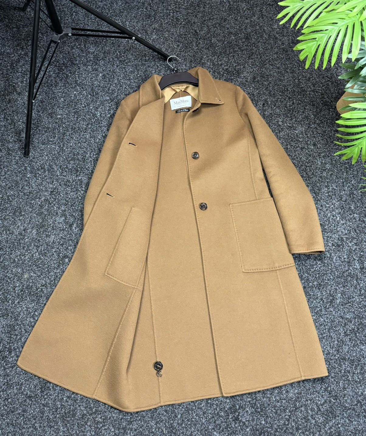 Max Mara Max Mara Vintage Trench Cashmere Women Size M / US 6-8 / IT 42-44 - 1 Thumbnail