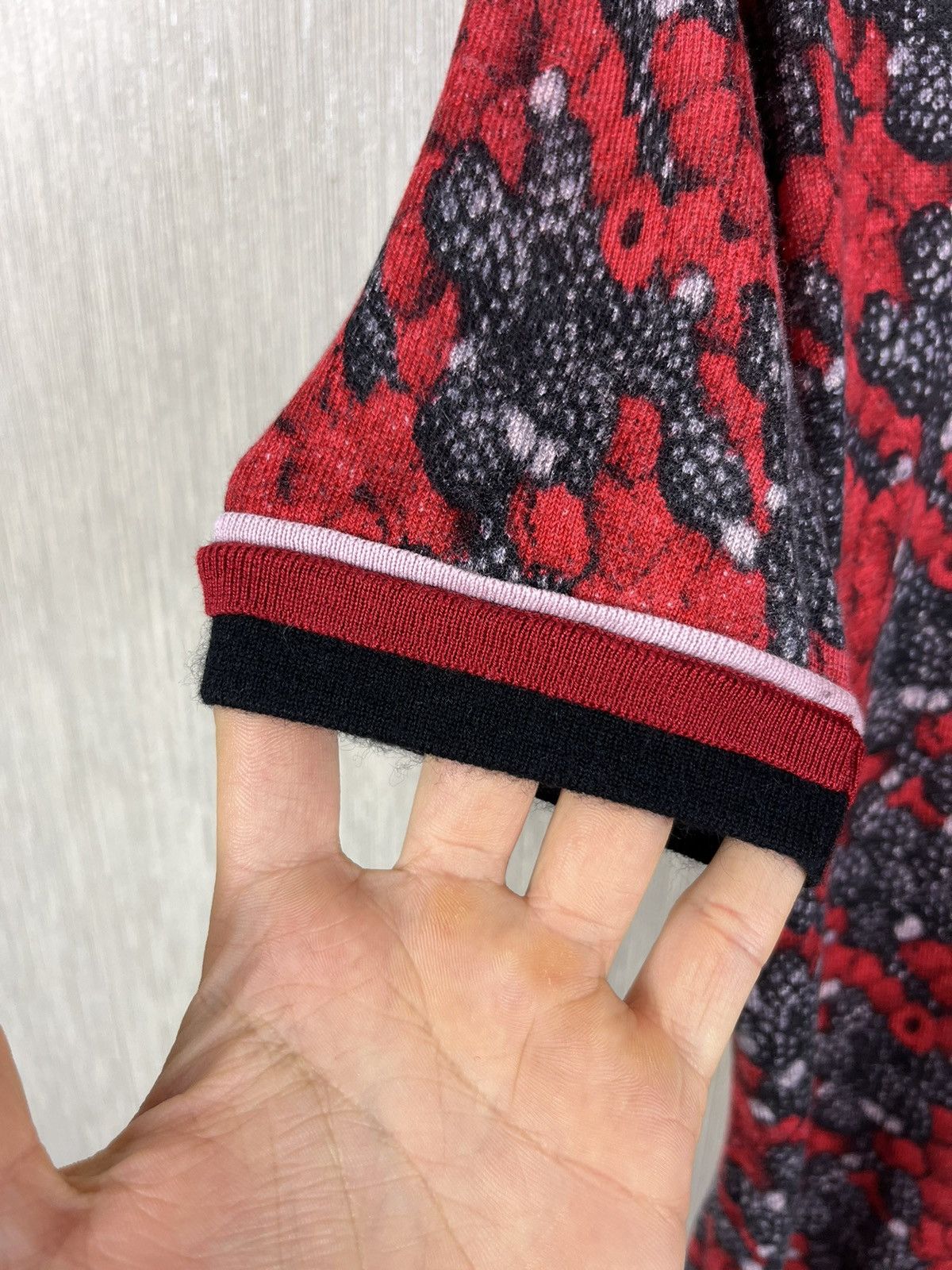 Designer × Just Cavalli Just Cavalli silk cashmere full print v-neck sweater luxury Size M / US 6-8 / IT 42-44 - 12 Thumbnail