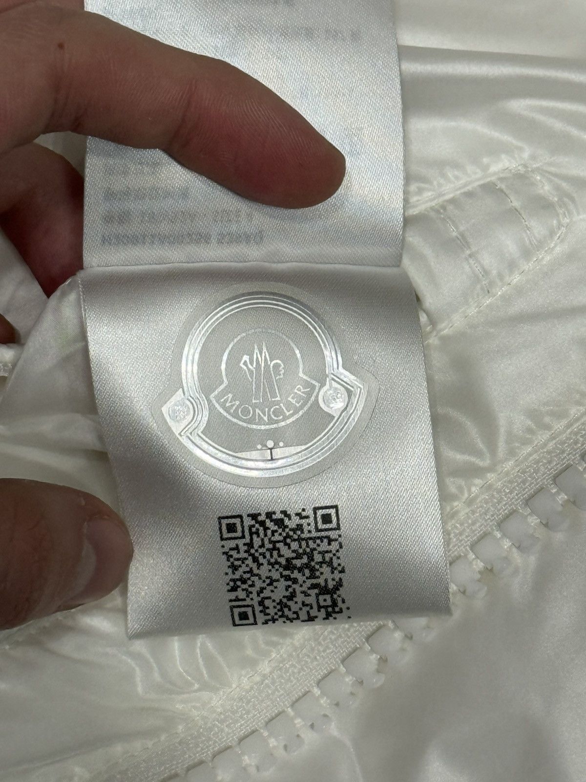 Moncler Moncler maya 70th white Size US L / EU 52-54 / 3 - 11 Thumbnail
