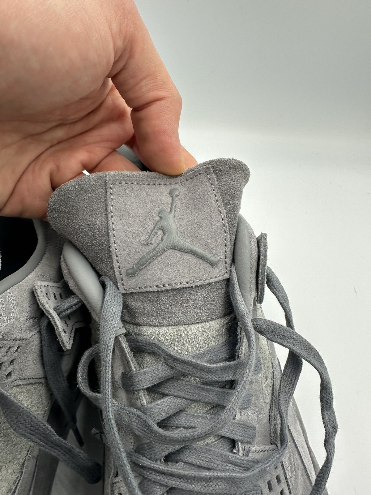 Jordan Brand × Kaws Jordan 4 x Kaws Size US 13 / EU 46 - 18 Thumbnail