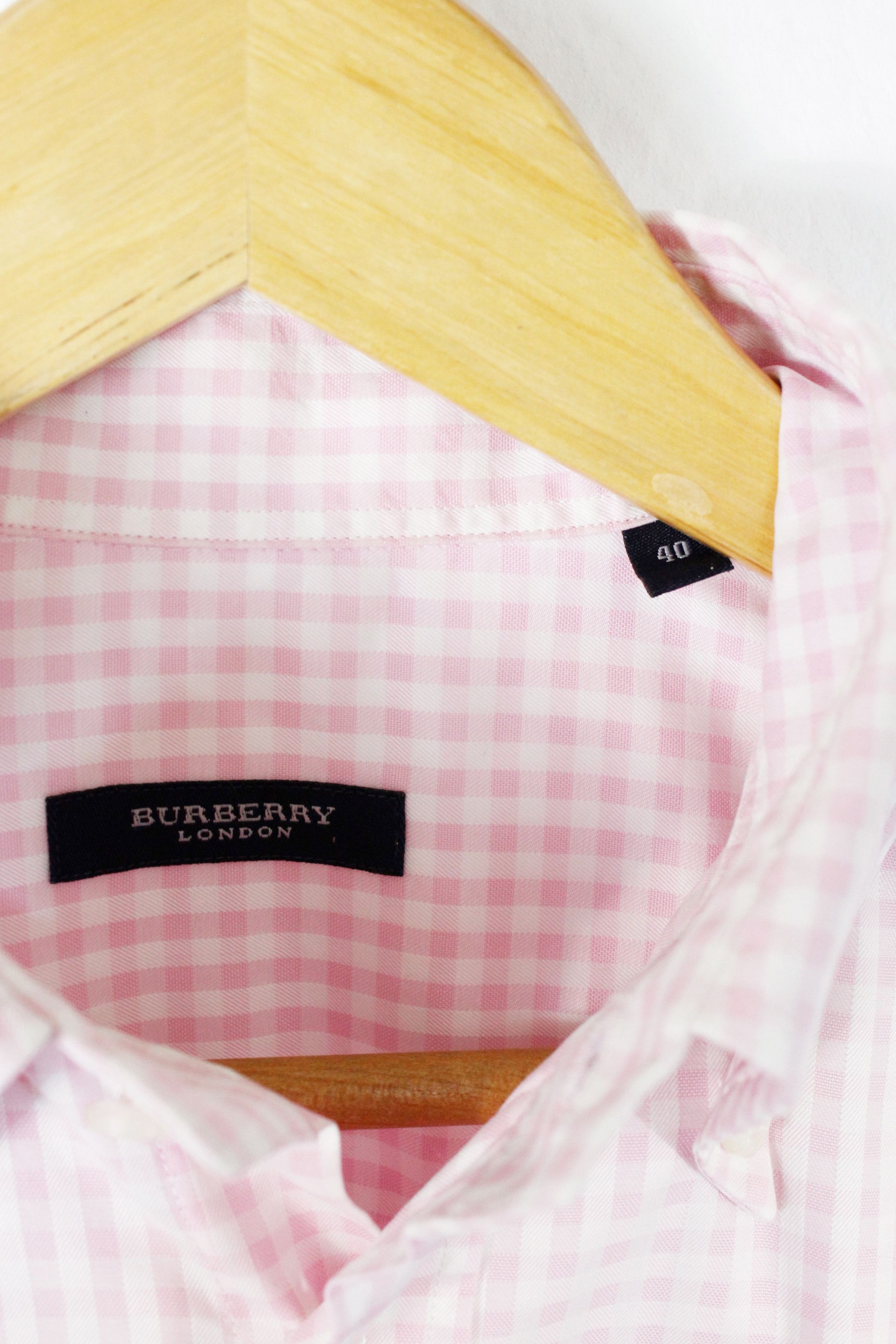 Burberry Vintage Burberry Knight Logo Pink Check Oxford Shirt Size US XL / EU 56 / 4 - 4 Thumbnail