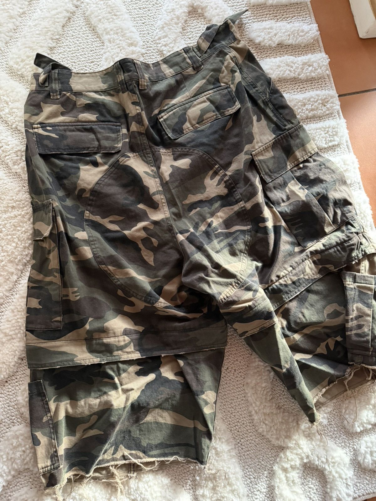 PROJECT G/R PROJECT G/R CAMO CARGO SHORTS Size US 34 / EU 50 - 12 Thumbnail