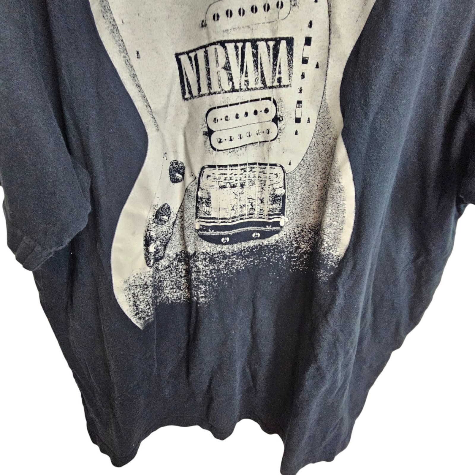 Nirvana Nirvana Mens Guitar Band Tee Graphic T-Shirt Size 2X Casual Size US XXL / EU 58 / 5 - 3 Thumbnail