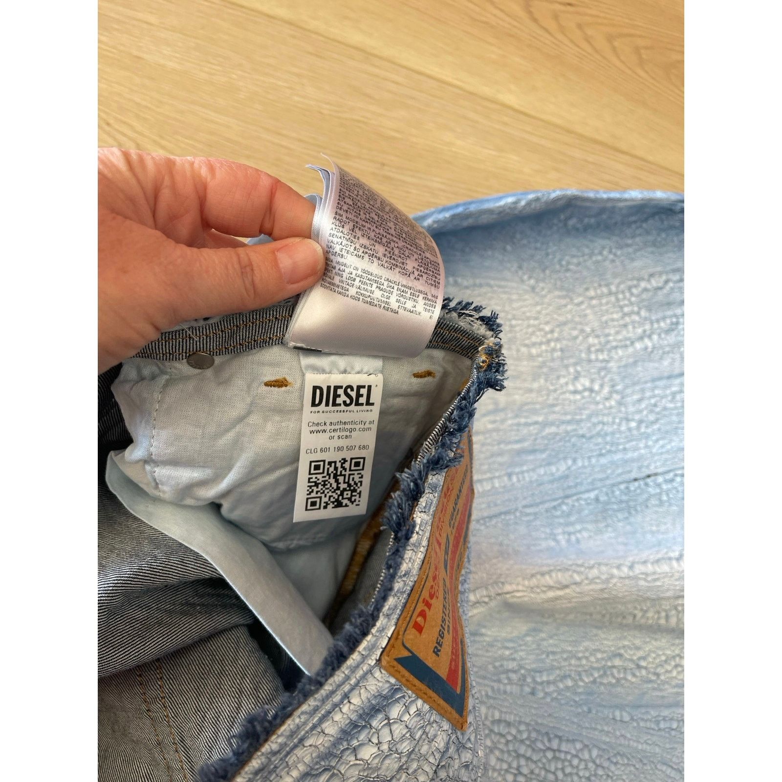 Diesel Diesel De- Pago Denim Skirt NWT size: 26 Size 26" / US 2 / IT 38 - 18 Thumbnail
