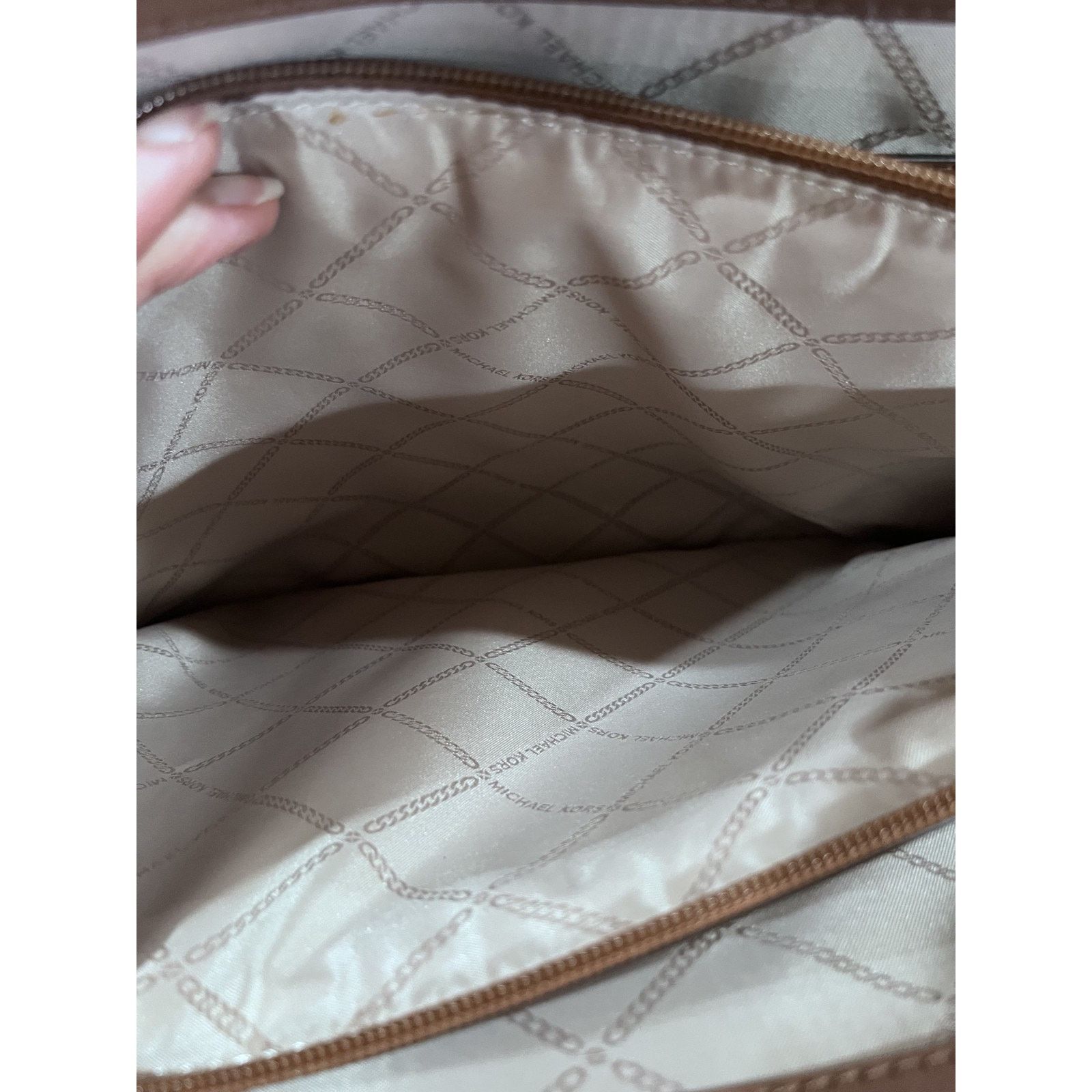 Michael Kors New Michael Kors Joey Large Saffiano Leather Pocket Tote Size ONE SIZE - 6 Thumbnail