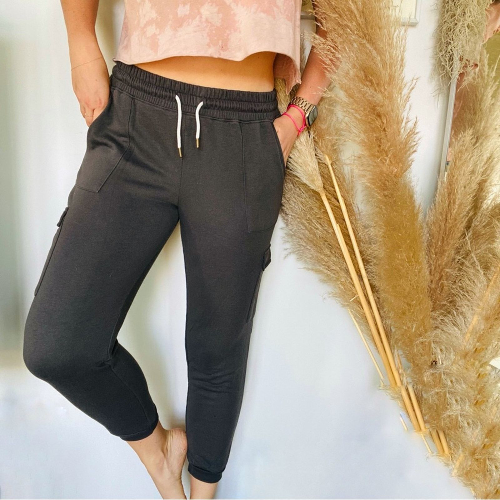 Old Navy OLD NAVY Grey Gray Sweatpants Sweats Joggers Pants White Tie Size 28" / US 6 / IT 42 - 1 Thumbnail