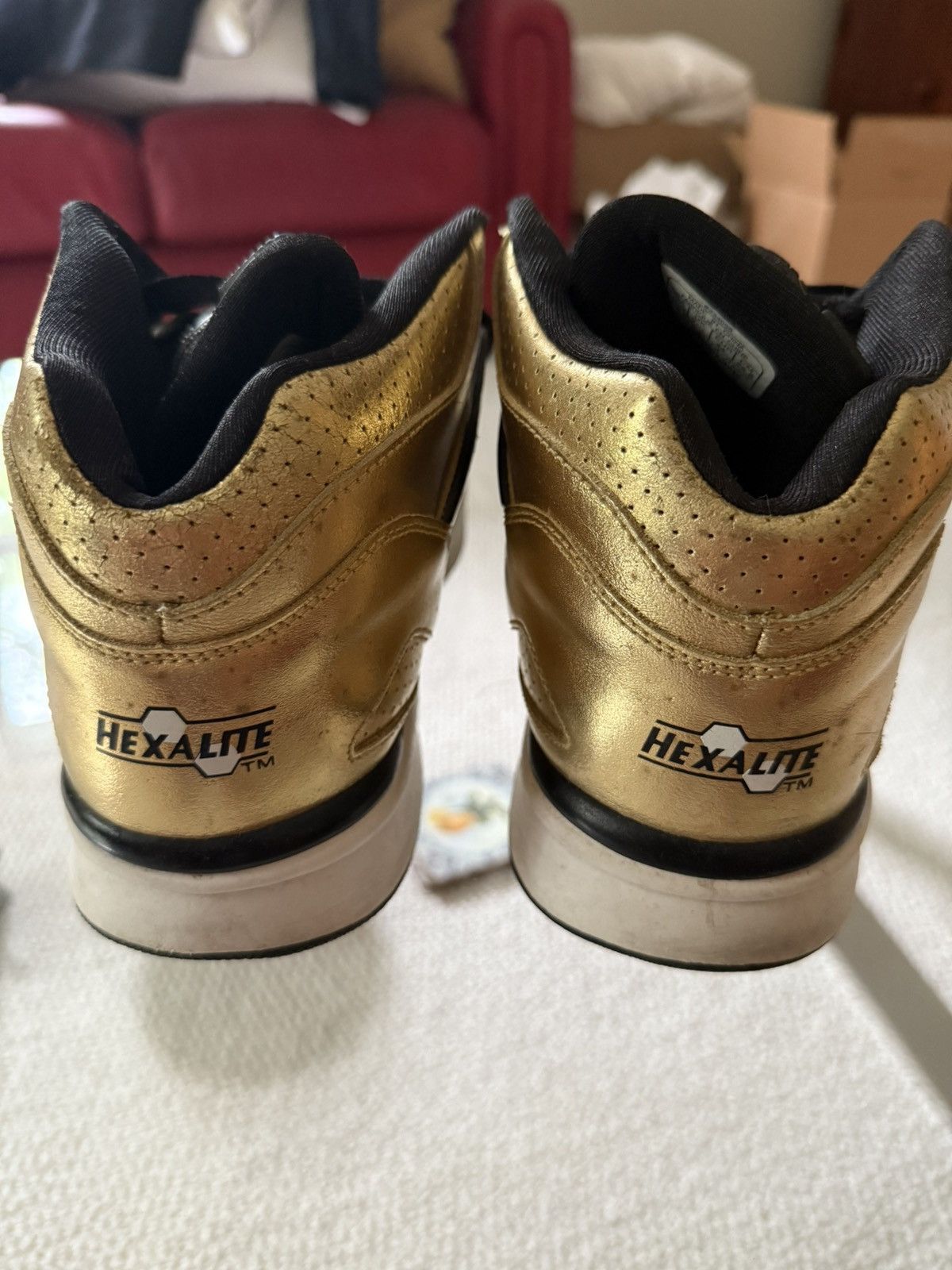 Reebok Reebok Pump - Black & Gold Size US 10.5 / EU 43-44 - 6 Thumbnail