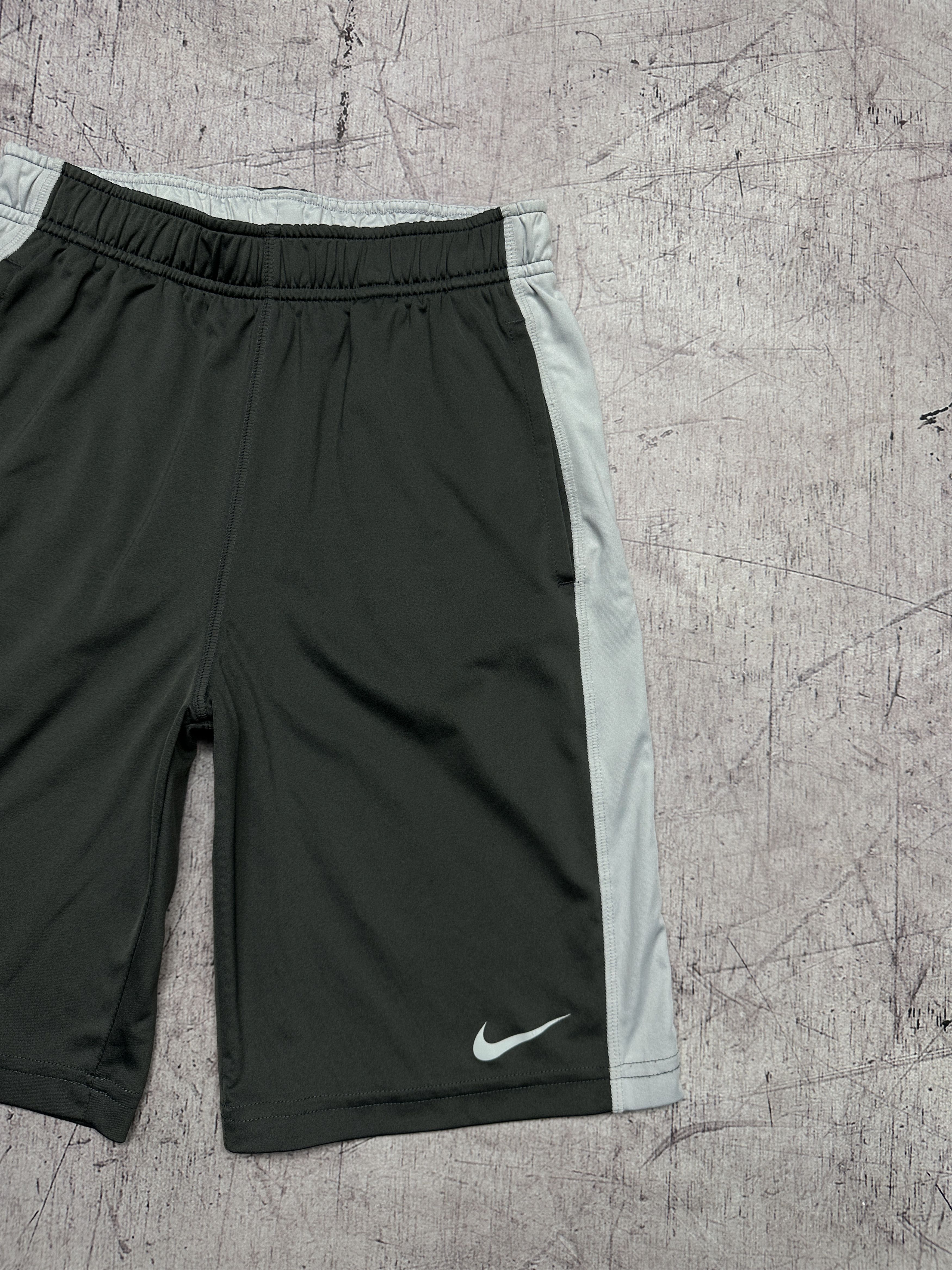 Nike Nike Dri Fit Mens Shorts Size US 28 / EU 44 - 2 Thumbnail
