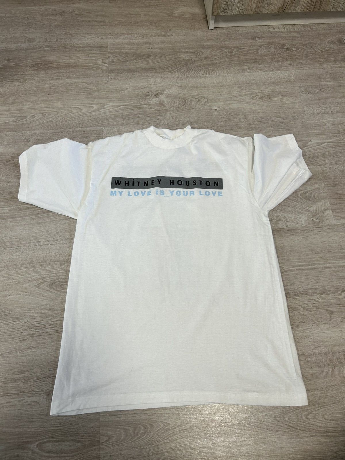 Vintage Vintage Whitney Houston Tour Europe 1999 USA size XL Size US XL / EU 56 / 4 - 7 Thumbnail