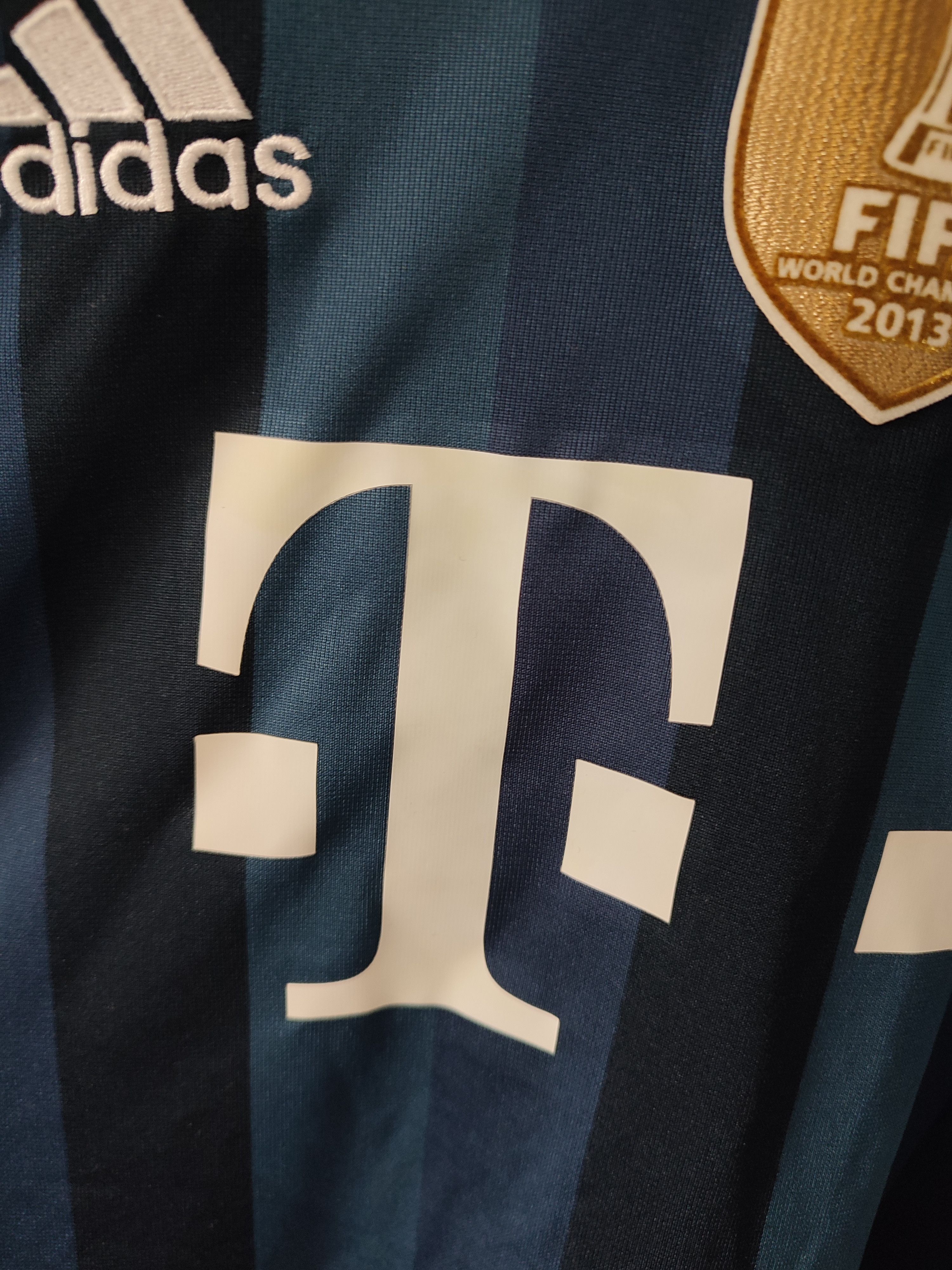 Adidas BAYERN MUNICH 2013-14 Third FOOTBALL Kit SHIRT Size US XXL / EU 58 / 5 - 9 Thumbnail