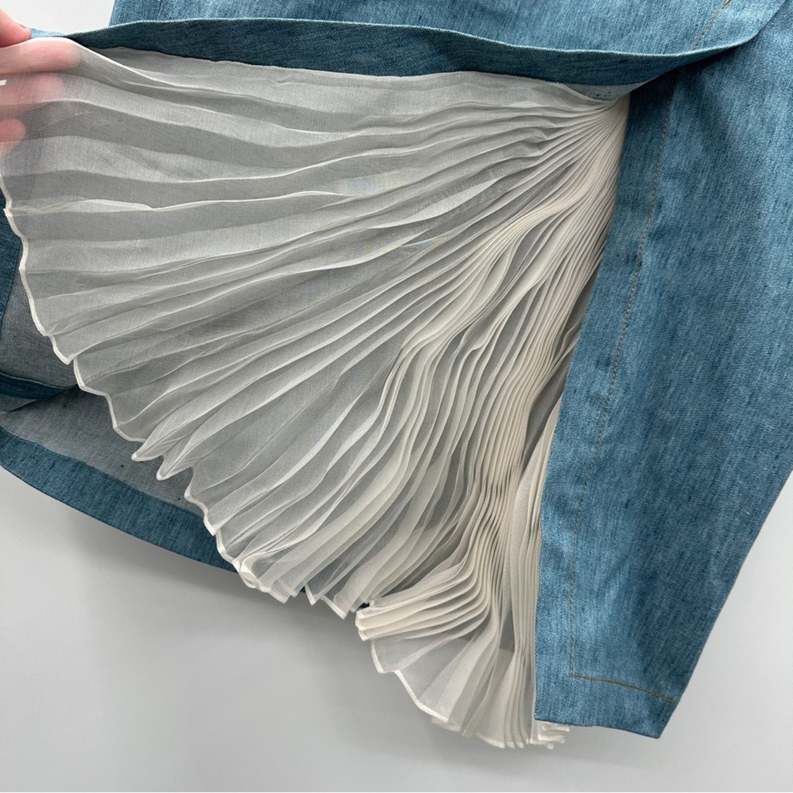 Derek Lam 10 Crosby Derek Lam 10 Crosby Denim Ruffle Slit Long Pencil Skirt Size 32" / US 10 / IT 46 - 4 Thumbnail