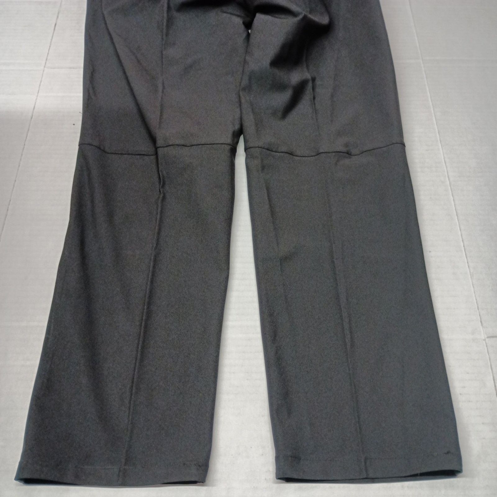 Chaps Chaps Golf Slim Fit Pants Mens 36x32 Black Stretch Waistband Size US 36 / EU 52 - 6 Thumbnail