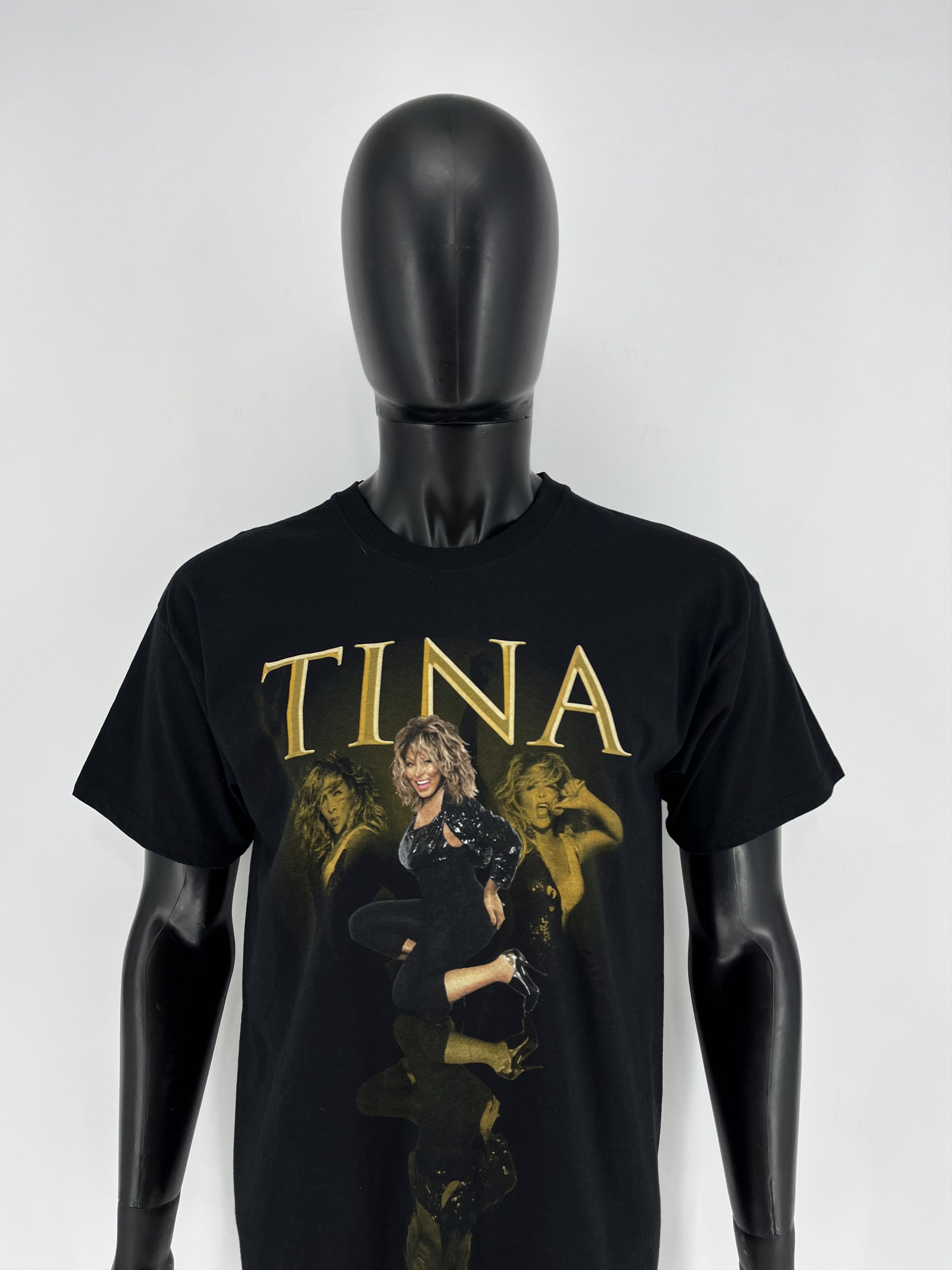 Band Tees Vintage Y2K 2009 Tina Turner Live In Concert T-shirt Size US M / EU 48-50 / 2 - 1 Thumbnail