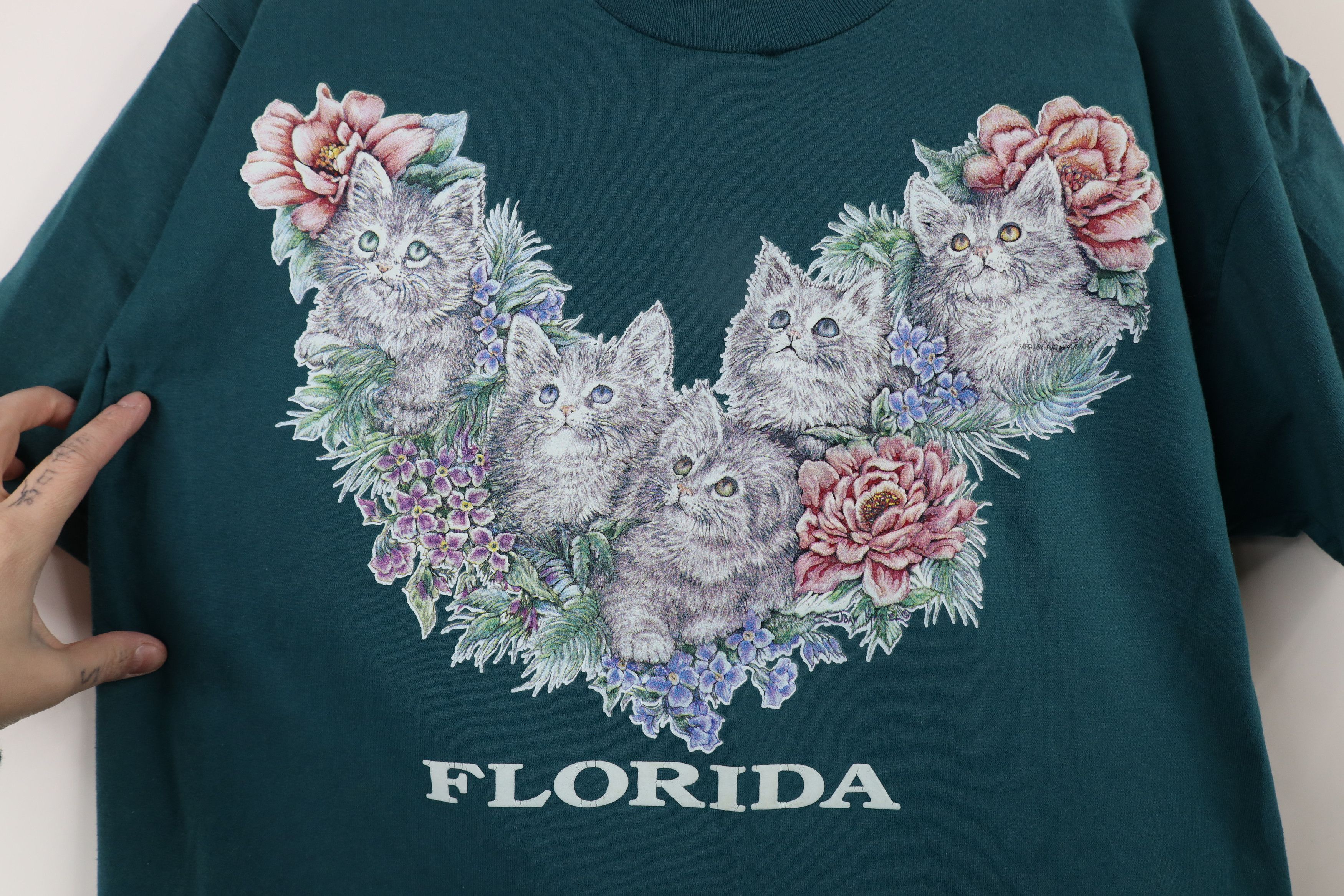 Vintage Vintage 90s Streetwear Cat Kitten Flower Florida T-Shirt USA Size L / US 10 / IT 46 - 4 Thumbnail