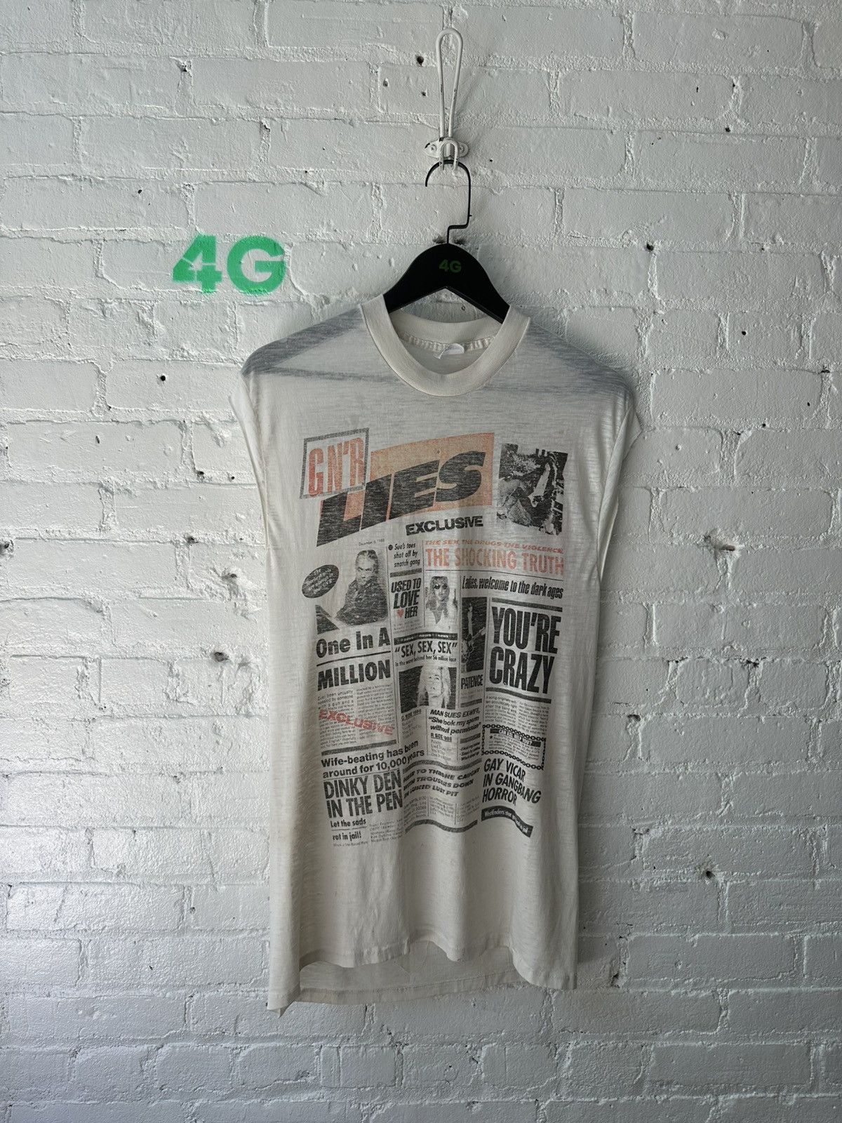 Band Tees Paper thin Guns n Roses Sleeveless Tee Size US L / EU 52-54 / 3 - 1 Thumbnail