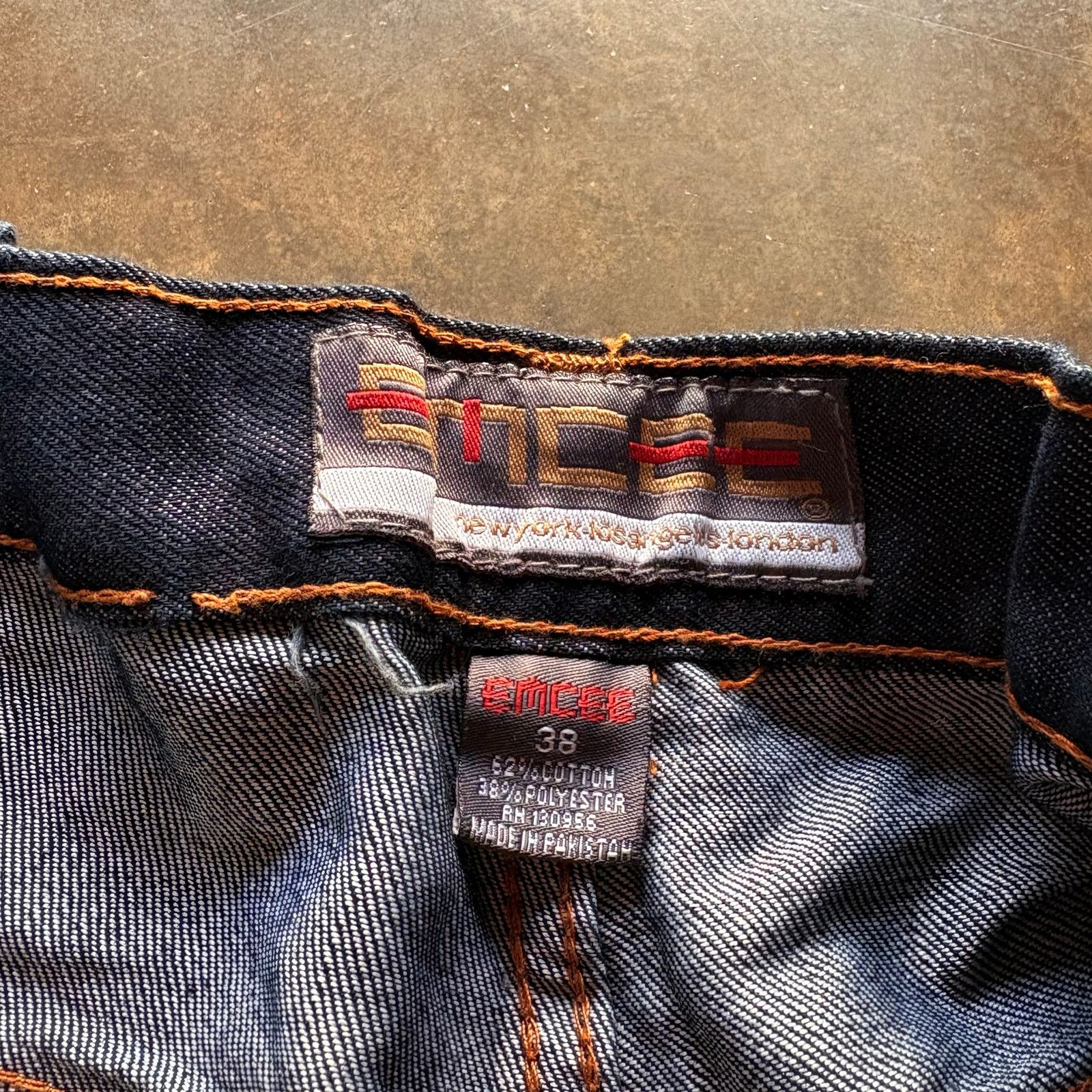 Vintage Vintage Baggy Y2K Essential Embroidered Jorts Size 38 Size US 38 / EU 54 - 4 Thumbnail