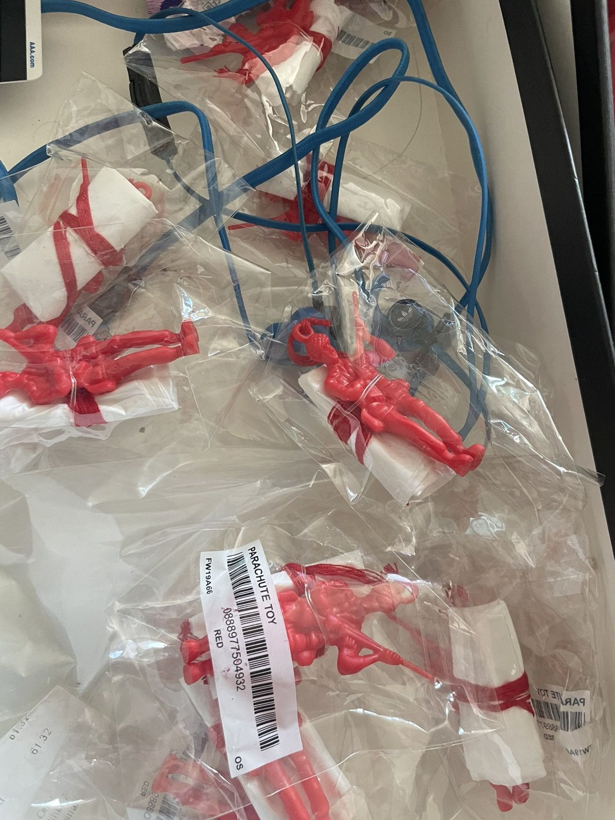 Supreme supreme parachute toy Size ONE SIZE - 1 Thumbnail