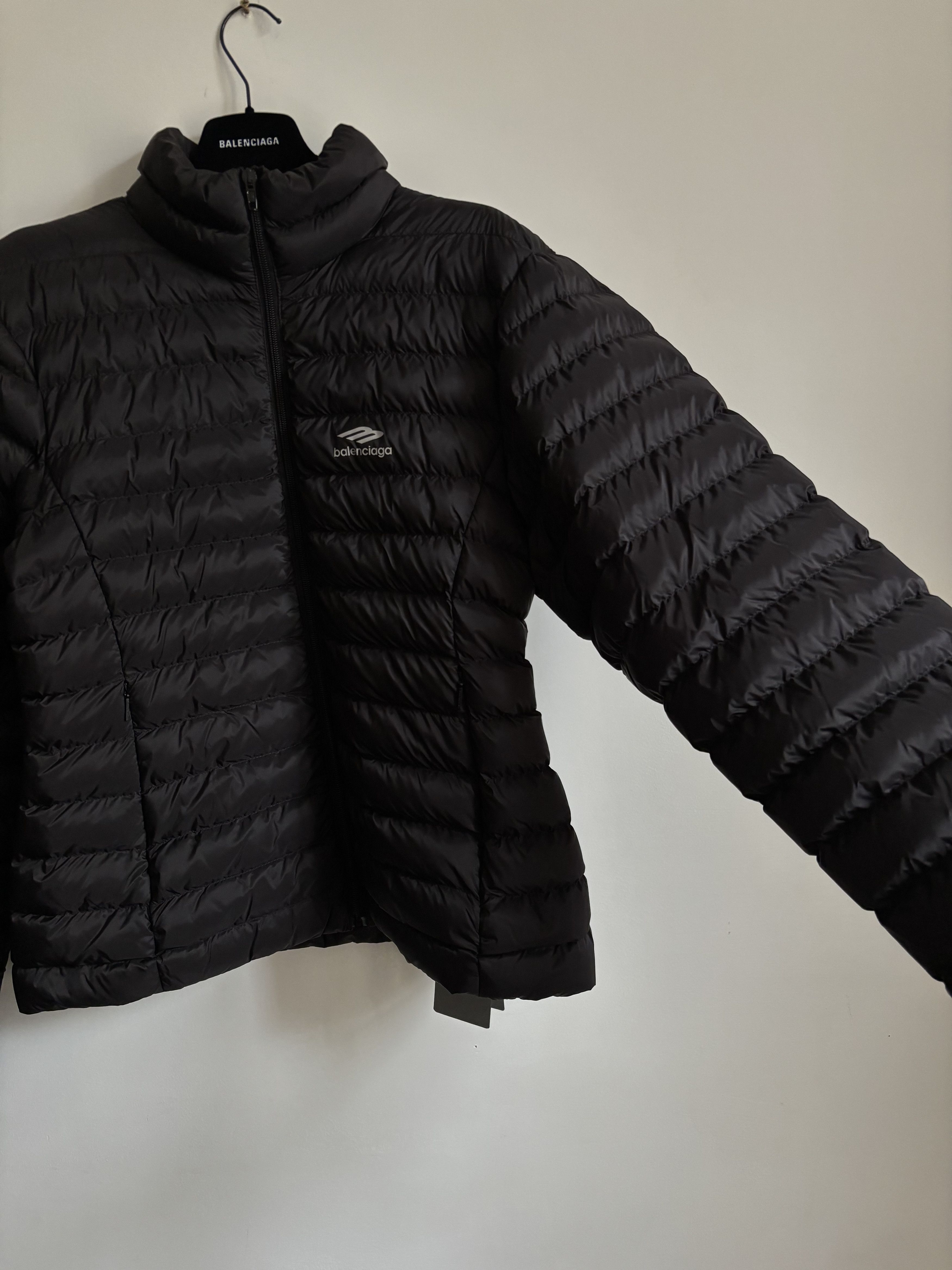 Balenciaga Balenciaga skiwear fitted puffer Size US S / EU 44-46 / 1 - 2 Thumbnail