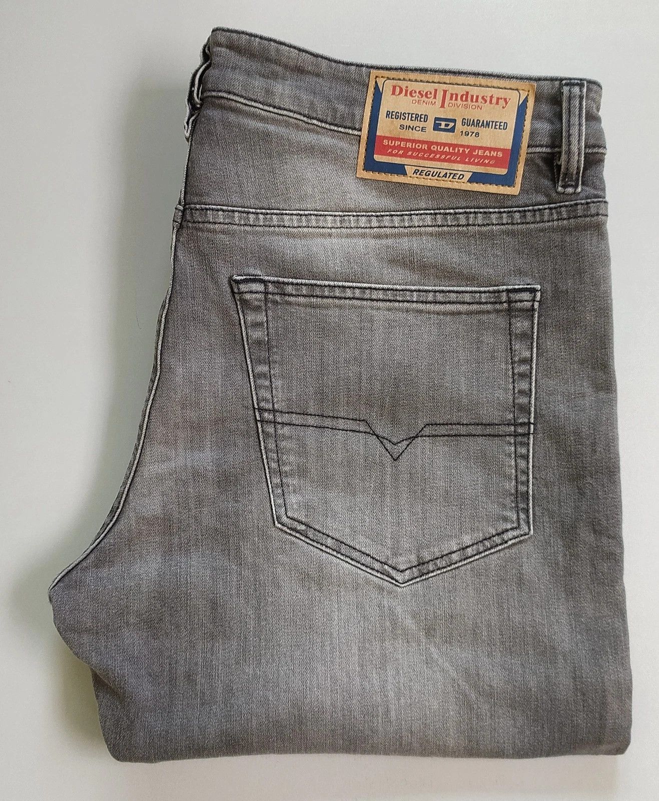 Diesel Diesel D-LUSTER L.34 MENS JEANS T/9625 Size US 36 / EU 52 - 1 Thumbnail