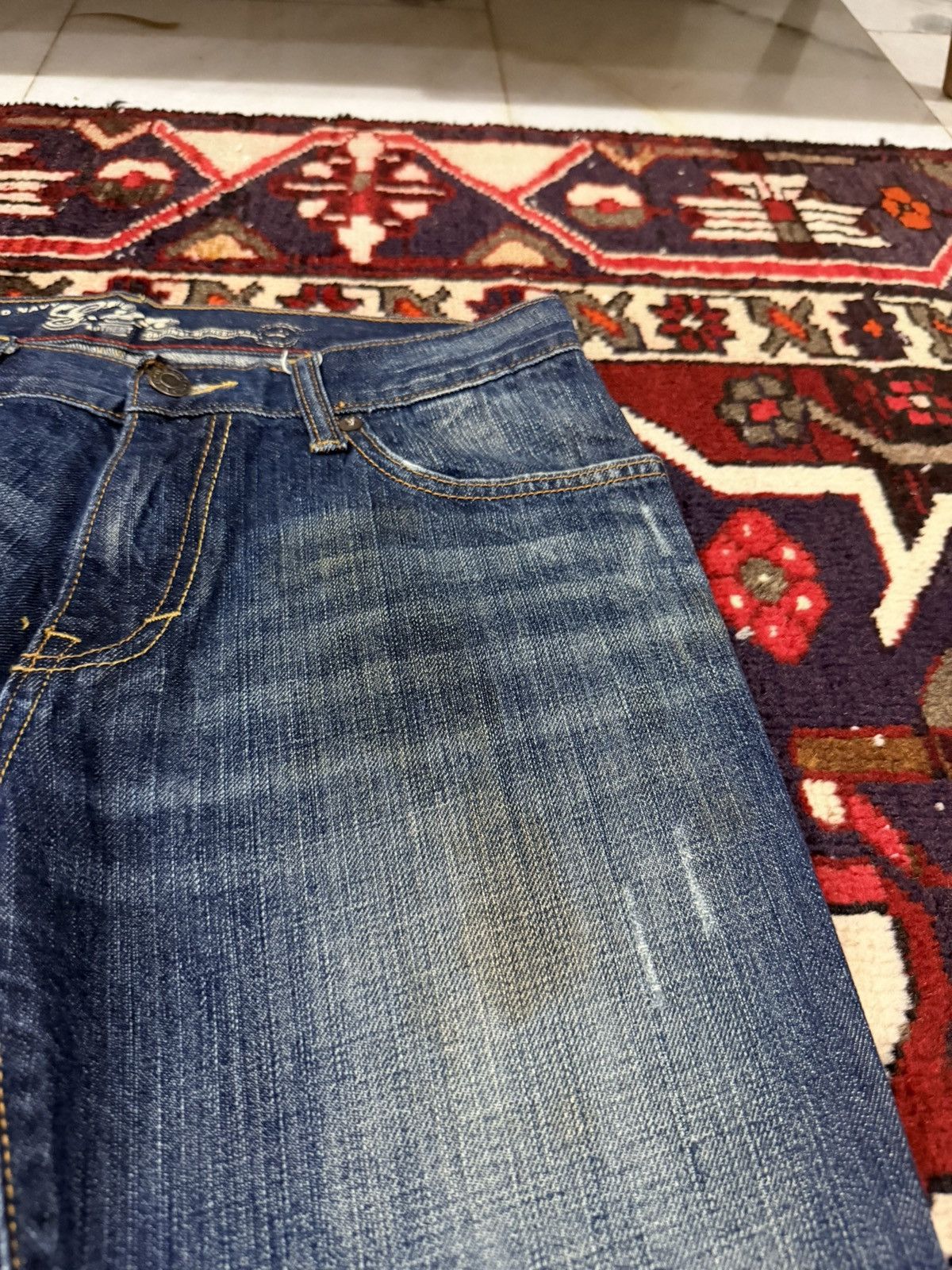 Old Navy Old Navy Slim Jean Dark Vintage Wash Distressed Jeans Size US 32 / EU 48 - 7 Thumbnail