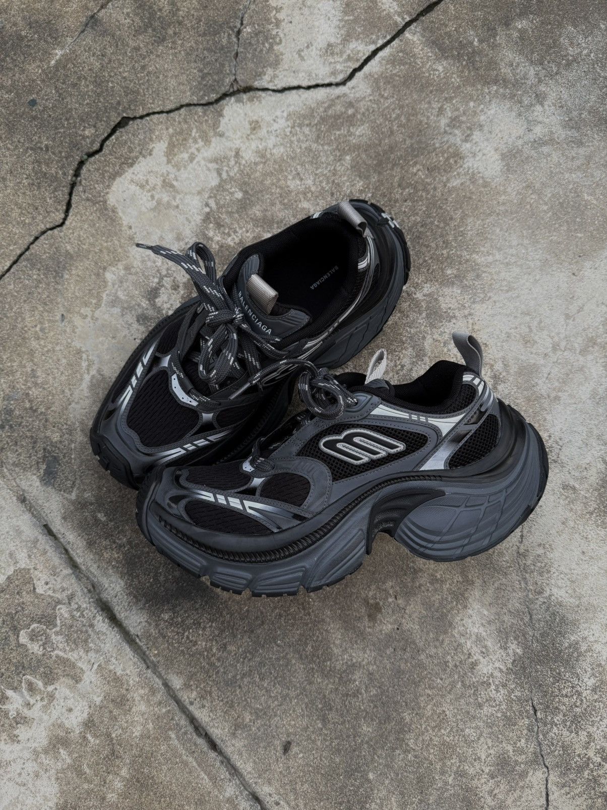 Balenciaga SS25 Black/Grey 6xl | Grailed
