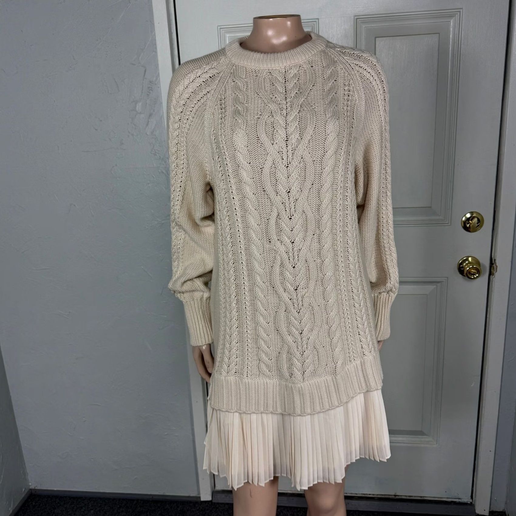 Anthropologie Anthropologie Sweater Crew Neck Long Sleeve Cable Knit Cream S Women’s Pullover Regular Knit Pattern Solid Vintage No Size S / US 4 / IT 40 - 2 Thumbnail