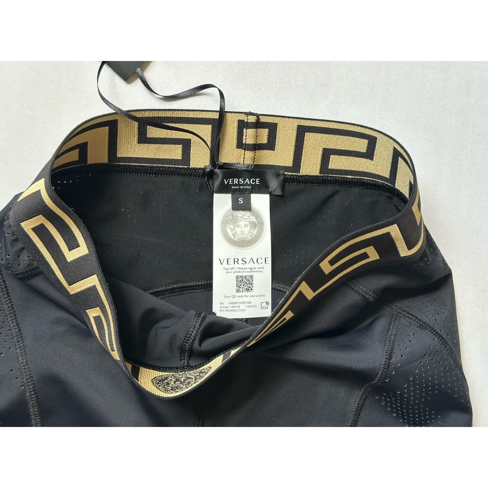 Versace Versace Greca Border Gym Leggings Pants Black Small 1004103 Size 23" - 12 Thumbnail