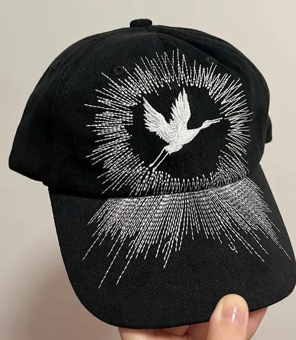 Japanese Brand Furuya x Miku Avant garde fashion crane embroidered ball cap Size ONE SIZE - 4 Thumbnail