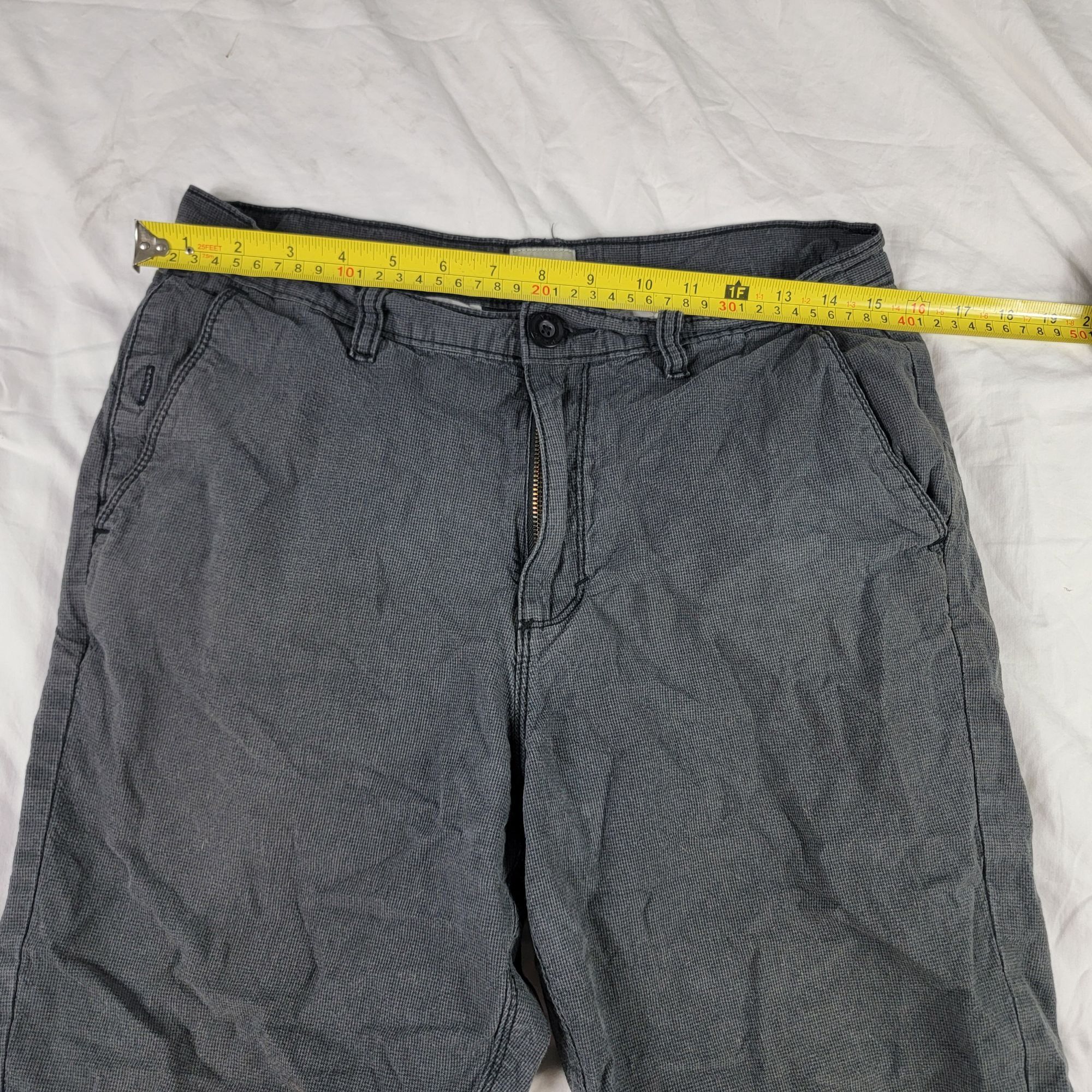 Vans Vans Mens Size 30 Gray Casual Shorts Outdoors Summer Beach H Size US 30 / EU 46 - 8 Thumbnail