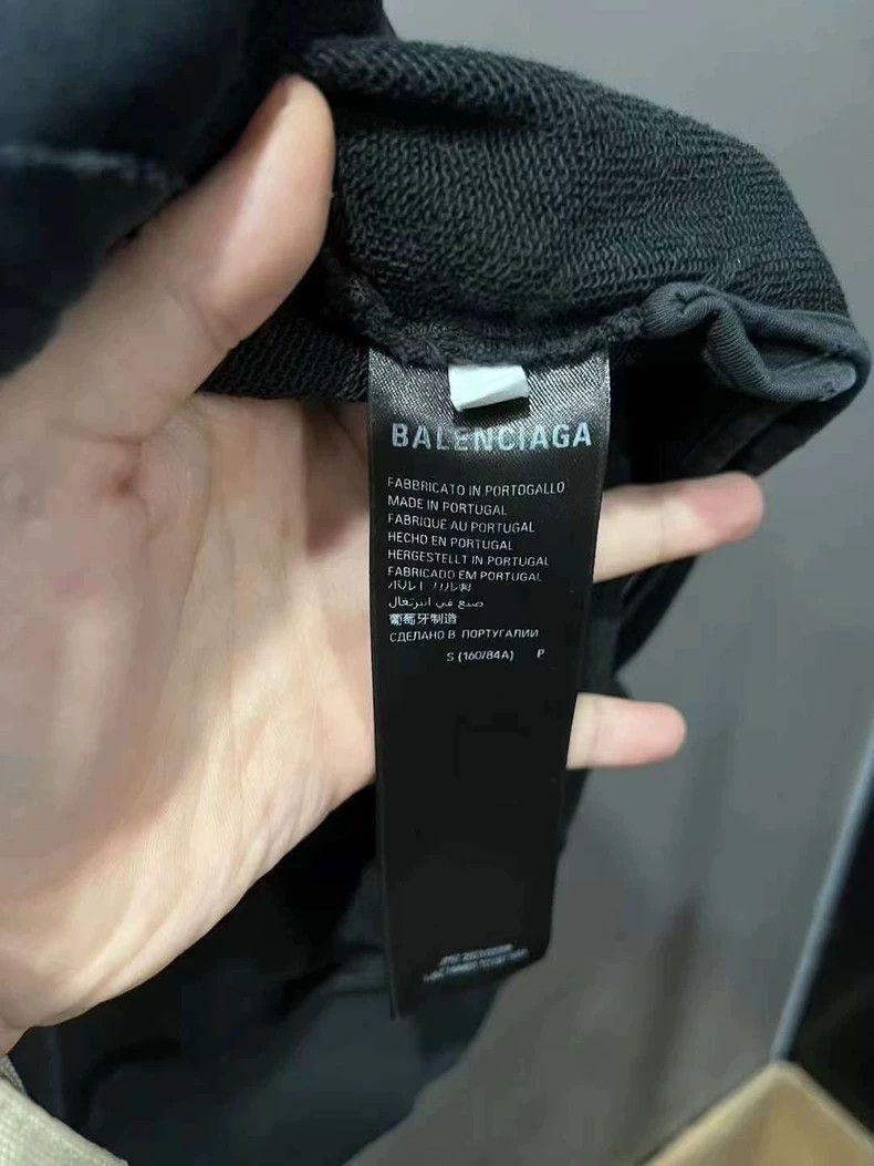 Balenciaga Balenciaga tape Logo zipper destroys hoodie-2507 Size US S / EU 44-46 / 1 - 6 Thumbnail