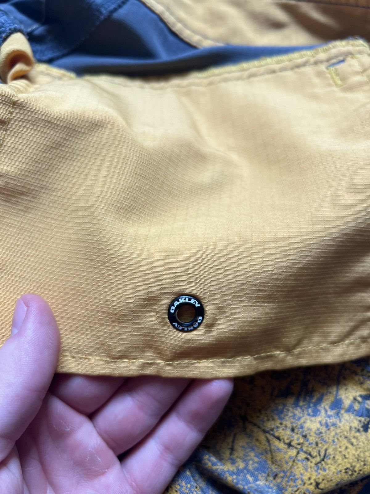 Oakley × Vintage Vintage Oakley Crazy Skull Shorts Big Logo Swimwear Men's Size US 32 / EU 48 - 16 Thumbnail
