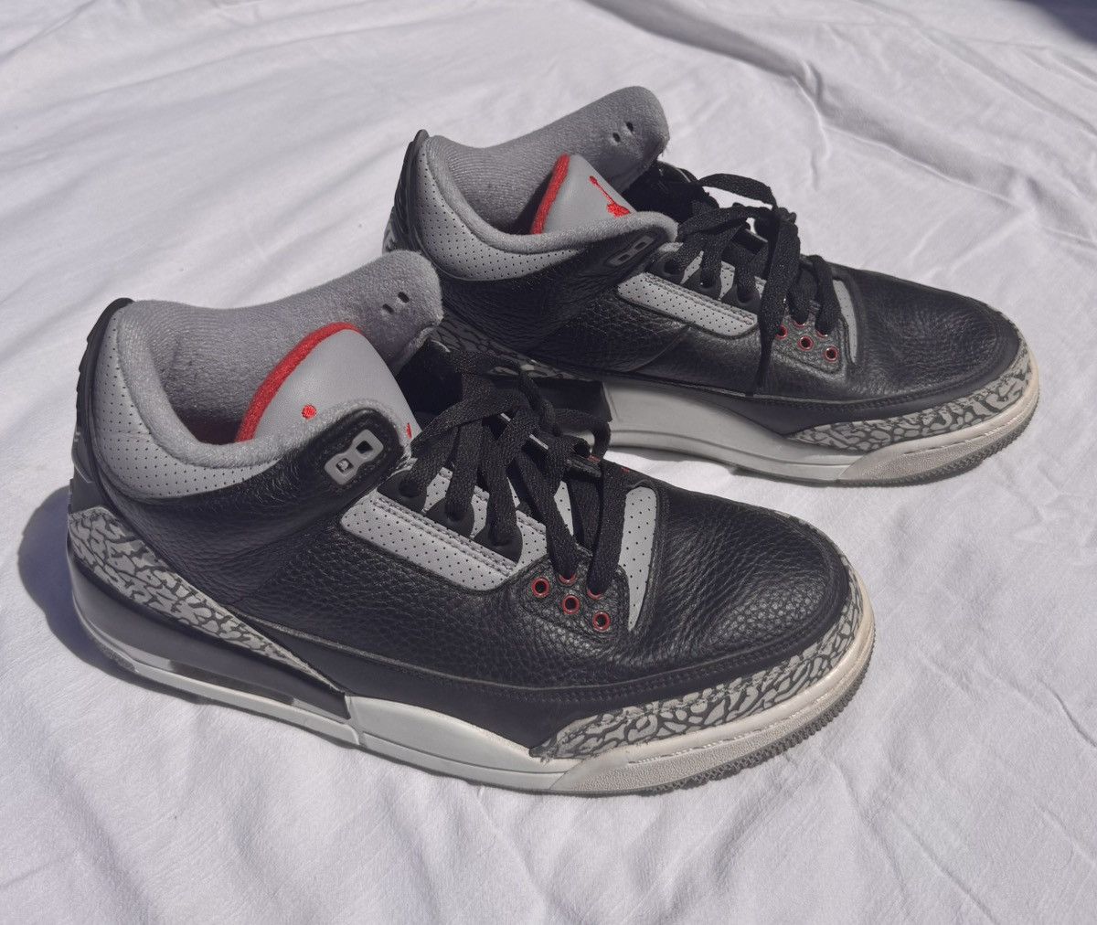 Nike 2018 Nike Jordan 3 Retro OG Size US 9 / EU 42 - 2 Thumbnail