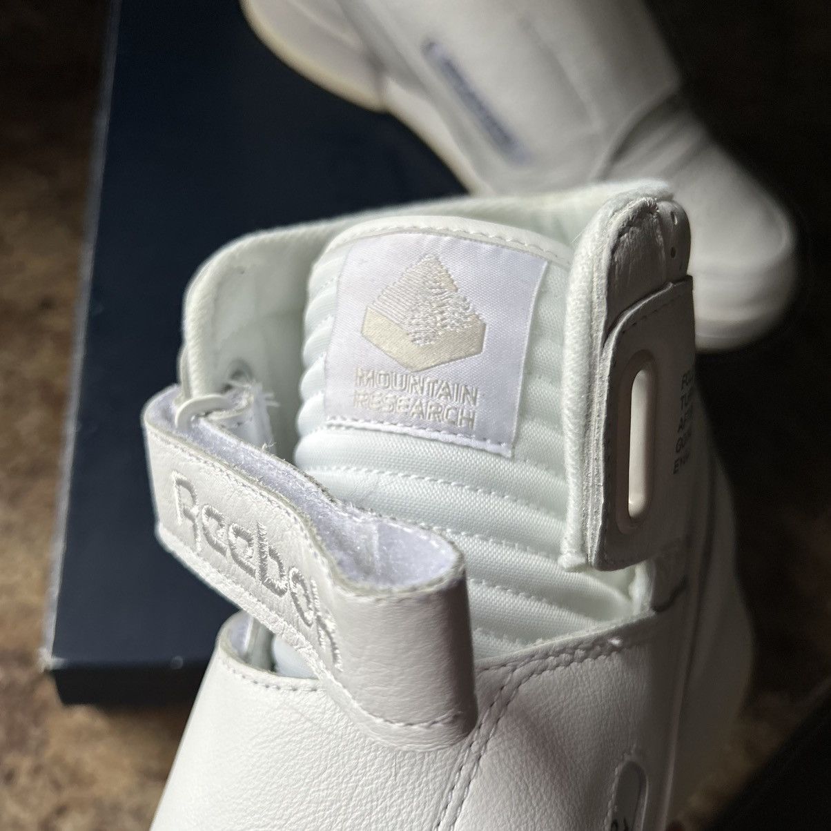 Mountain Research FW7898 REEBOK ALiEN STOMPER PORCELAiN GENERAL RESEARCH JAPAN Size US 11 / EU 44 - 8 Thumbnail