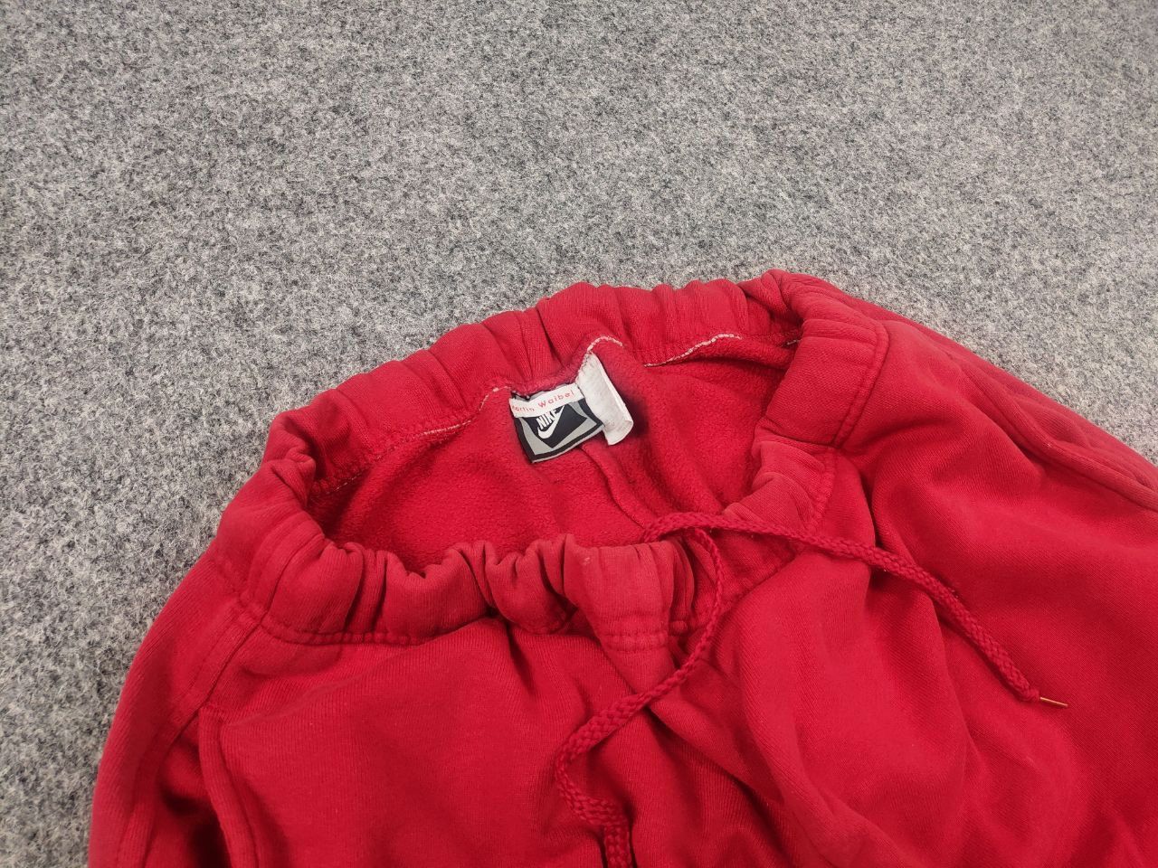 Nike Vintage 80's Nike Swoosh Logo Red Cotton Casual Shorts USA Size US 34 / EU 50 - 5 Thumbnail