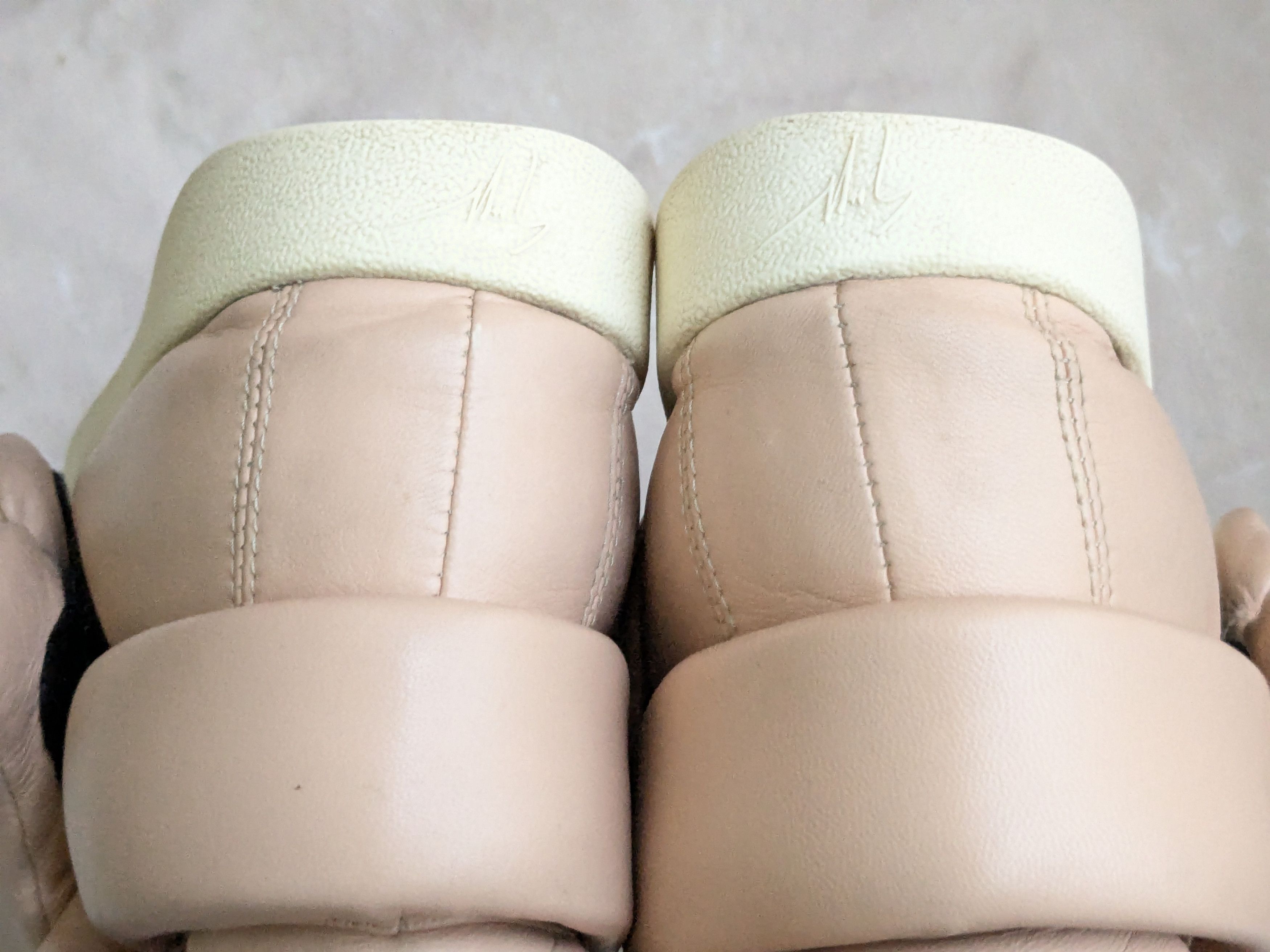 Giuseppe Zanotti Giuseppe Zanotti Kid Cudi Sneakers 13 46 Puffy Straps Size US 13 / EU 46 - 12 Thumbnail