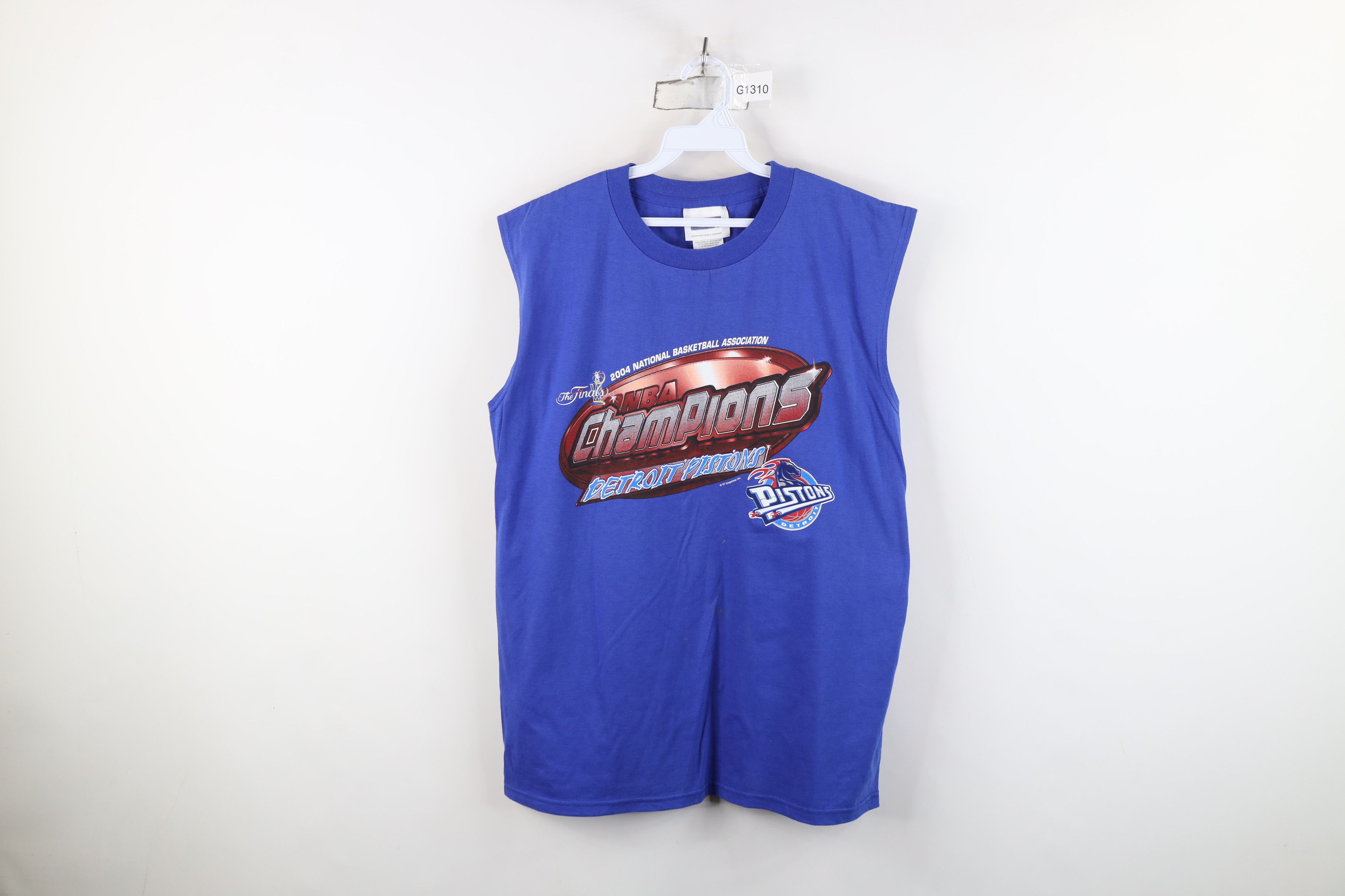 Vintage Y2K Champs Detroit Pistons Basketball Muscle T-Shirt