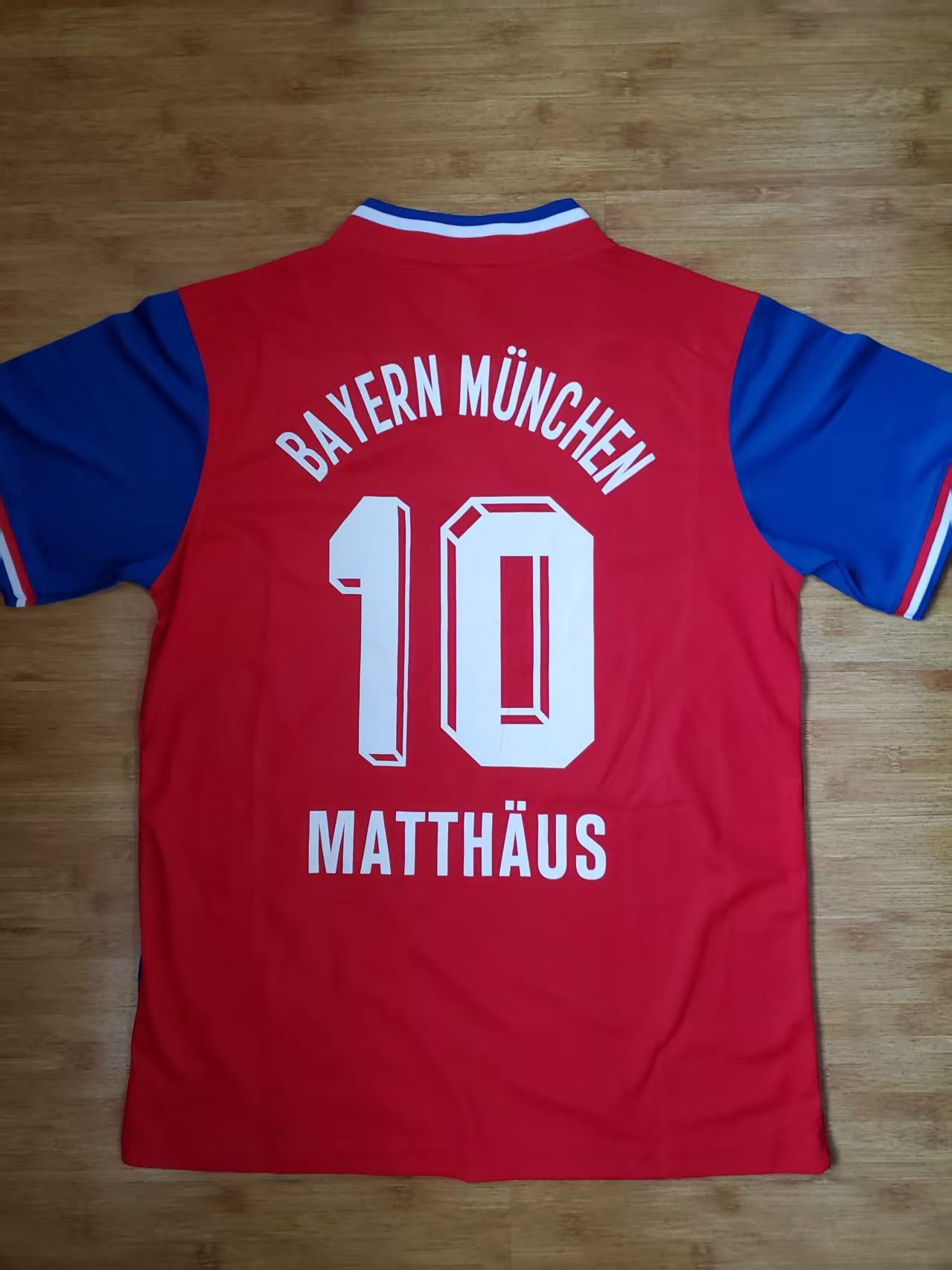 Other 93 94 Bayern München #10 Matthäus Jersey Size US M / EU 48-50 / 2 - 1 Thumbnail
