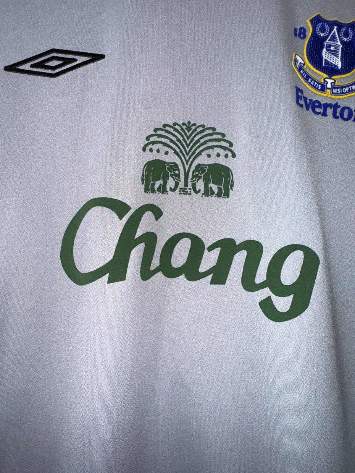 Signatures × Umbro ARTETA SIGNATURE EVERTON 2005 AWAY SHIRTS SOCCER JERSEY Size US XL / EU 56 / 4 - 4 Thumbnail